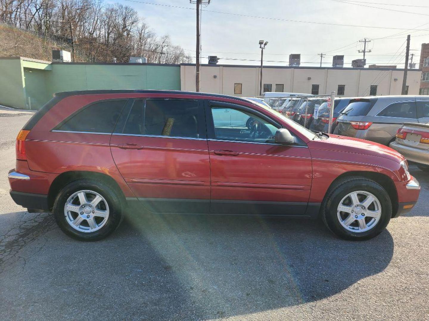 2006 RED CHRYSLER PACIFICA TOURING (2A8GF68436R) with an 3.5L engine, Automatic transmission, located at 117 North Cameron Street, Harrisburg, PA, 17101, (717) 963-8962, 40.266762, -76.875259 - WE FINANCE!!! Good Credit/ Bad Credit/ No Credit - ALL Trade-Ins Welcomed!!! ***Guaranteed Credit Approval*** APPLY ONLINE or CALL us TODAY ;) Internet Prices and Marketplace Prices are SPECIAL discounted ***CASH DEALS*** Retail Prices are higher. Please call us to discuss your cash and finan - Photo#5