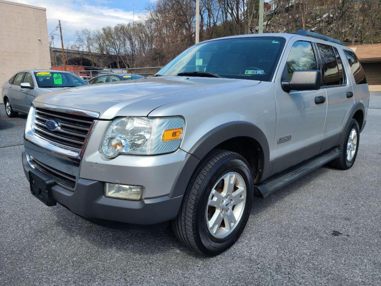 2006 SILVER FORD EXPLORER XLT (1FMEU73E46Z) with an 4.0L engine, Automatic transmission, located at 117 North Cameron Street, Harrisburg, PA, 17101, (717) 963-8962, 40.266762, -76.875259 - WE FINANCE!!! Good Credit/ Bad Credit/ No Credit - ALL Trade-Ins Welcomed!!! ***Guaranteed Credit Approval*** APPLY ONLINE or CALL us TODAY ;) Internet Prices and Marketplace Prices are SPECIAL discounted ***CASH DEALS*** Retail Prices are higher. Please call us to discuss your cash and finan - Photo#0