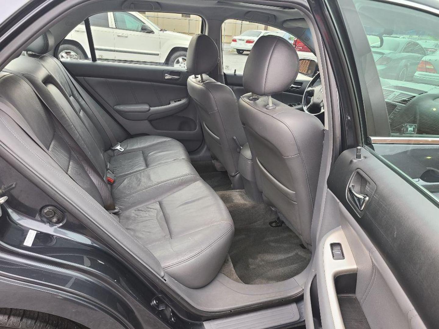 2006 GRAY HONDA ACCORD EX (1HGCM56746A) with an 2.4L engine, Automatic transmission, located at 117 North Cameron Street, Harrisburg, PA, 17101, (717) 963-8962, 40.266762, -76.875259 - WE FINANCE!!! Good Credit/ Bad Credit/ No Credit - ALL Trade-Ins Welcomed!!! ***Guaranteed Credit Approval*** APPLY ONLINE or CALL us TODAY ;) Internet Prices and Marketplace Prices are SPECIAL discounted ***CASH DEALS*** Retail Prices are higher. Please call us to discuss your cash and finan - Photo#10
