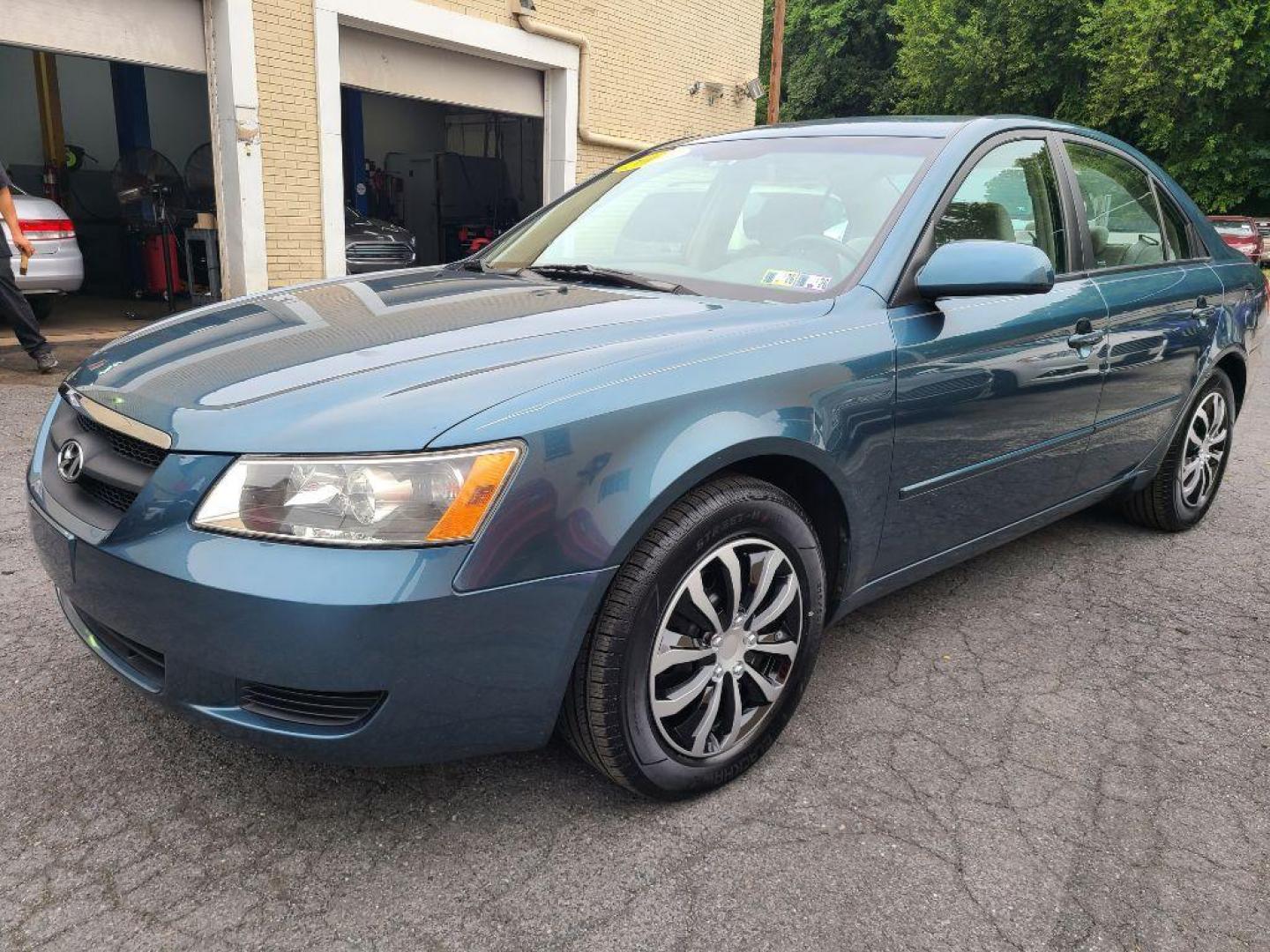 2006 BLUE HYUNDAI SONATA GL (KMHET46C16A) with an 2.4L engine, Automatic transmission, located at 7981 Paxton Street, Harrisburg, PA, 17111, (717) 561-2926, 40.261490, -76.749229 - WE FINANCE!!! Good Credit/ Bad Credit/ No Credit - ALL Trade-Ins Welcomed!!! ***Guaranteed Credit Approval*** APPLY ONLINE or CALL us TODAY ;) Internet Prices and Marketplace Prices are SPECIAL discounted ***CASH DEALS*** Retail Prices are higher. Please call us to discuss your cash and finan - Photo#0