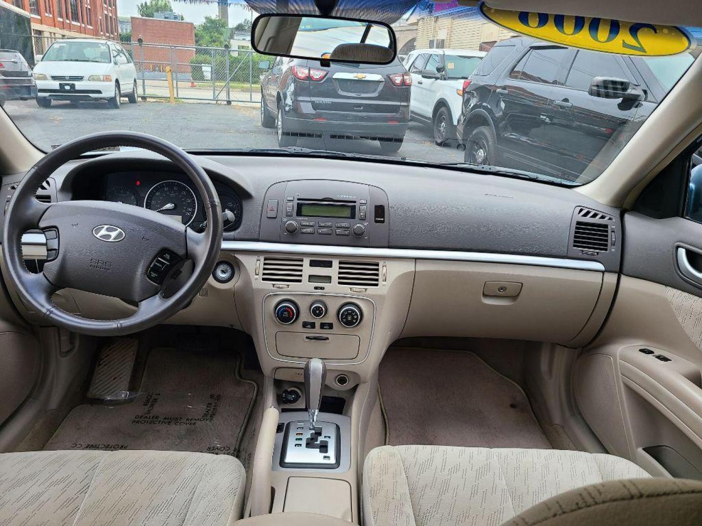 2006 BLUE HYUNDAI SONATA GL (KMHET46C16A) with an 2.4L engine, Automatic transmission, located at 7981 Paxton Street, Harrisburg, PA, 17111, (717) 561-2926, 40.261490, -76.749229 - WE FINANCE!!! Good Credit/ Bad Credit/ No Credit - ALL Trade-Ins Welcomed!!! ***Guaranteed Credit Approval*** APPLY ONLINE or CALL us TODAY ;) Internet Prices and Marketplace Prices are SPECIAL discounted ***CASH DEALS*** Retail Prices are higher. Please call us to discuss your cash and finan - Photo#9