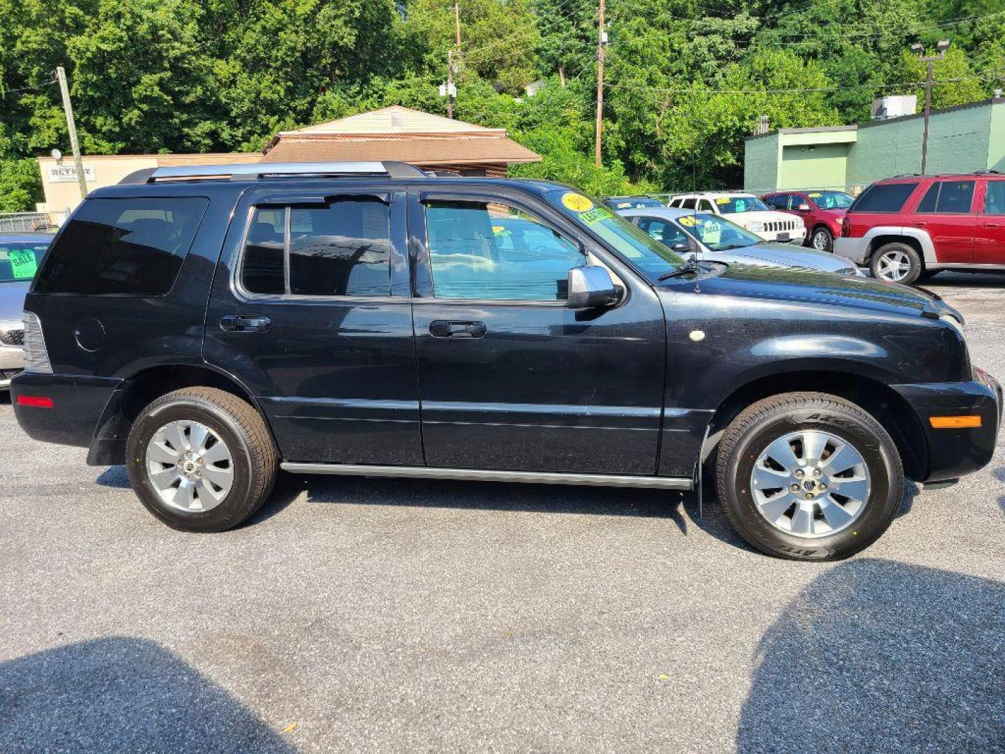 2006 BLACK MERCURY MOUNTAINEER PREMIER (4M2EU48806U) with an 4.6L engine, Automatic transmission, located at 117 North Cameron Street, Harrisburg, PA, 17101, (717) 963-8962, 40.266762, -76.875259 - WE FINANCE!!! Good Credit/ Bad Credit/ No Credit - ALL Trade-Ins Welcomed!!! ***Guaranteed Credit Approval*** APPLY ONLINE or CALL us TODAY ;) Internet Prices and Marketplace Prices are SPECIAL discounted ***CASH DEALS*** Retail Prices are higher. Please call us to discuss your cash and finan - Photo#5