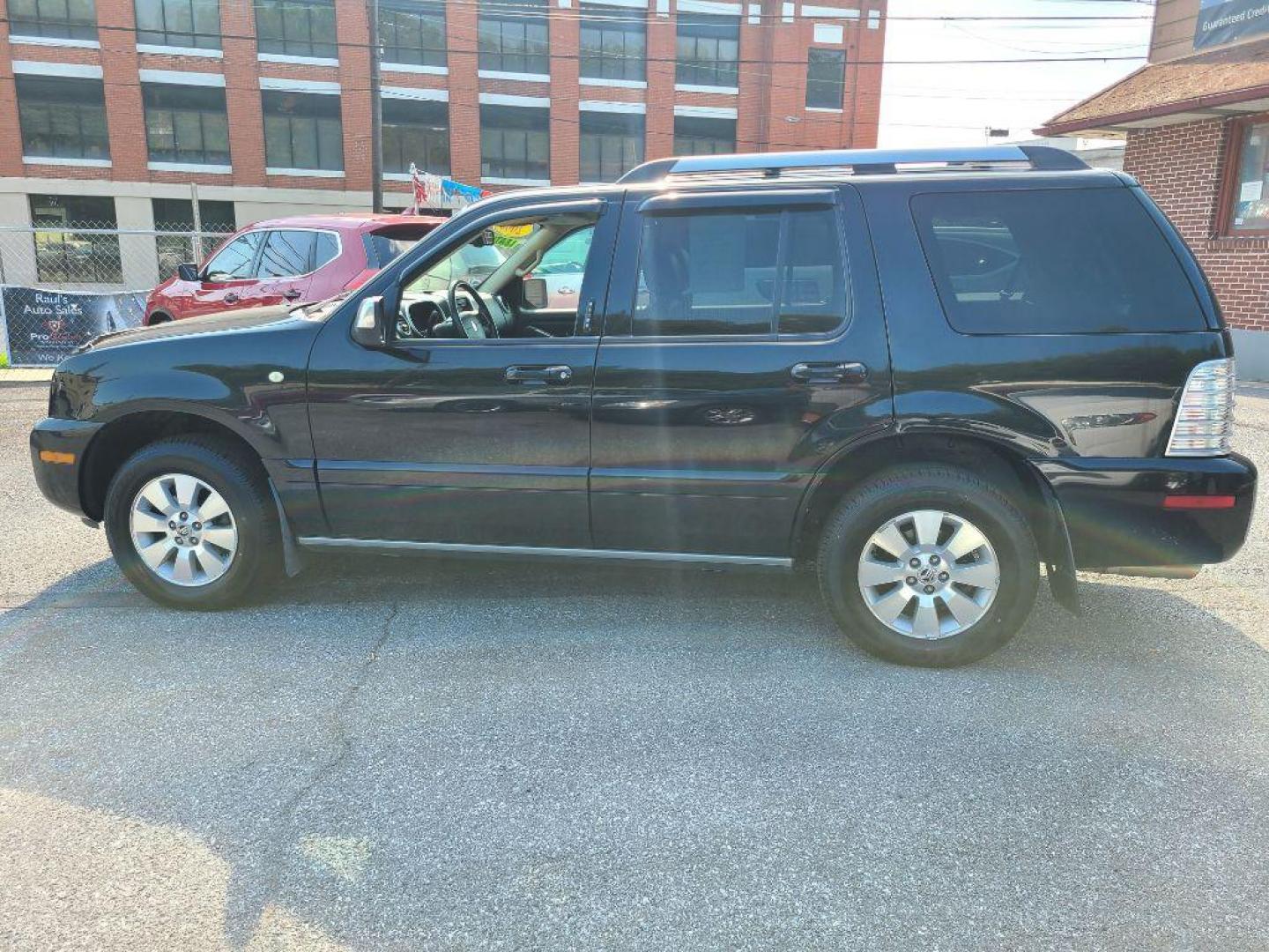 2006 BLACK MERCURY MOUNTAINEER PREMIER (4M2EU48806U) with an 4.6L engine, Automatic transmission, located at 117 North Cameron Street, Harrisburg, PA, 17101, (717) 963-8962, 40.266762, -76.875259 - WE FINANCE!!! Good Credit/ Bad Credit/ No Credit - ALL Trade-Ins Welcomed!!! ***Guaranteed Credit Approval*** APPLY ONLINE or CALL us TODAY ;) Internet Prices and Marketplace Prices are SPECIAL discounted ***CASH DEALS*** Retail Prices are higher. Please call us to discuss your cash and finan - Photo#1