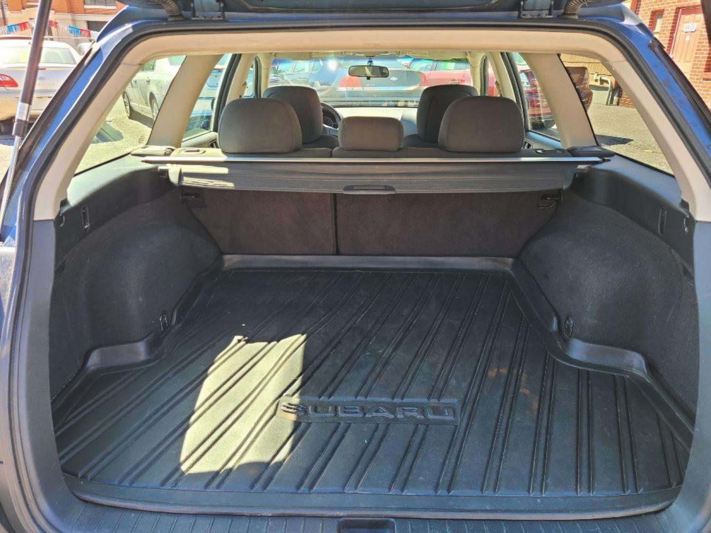 2006 BLUE SUBARU LEGACY OUTBACK 2.5I (4S4BP61C767) with an 2.5L engine, Automatic transmission, located at 117 North Cameron Street, Harrisburg, PA, 17101, (717) 963-8962, 40.266762, -76.875259 - WE FINANCE!!! Good Credit/ Bad Credit/ No Credit - ALL Trade-Ins Welcomed!!! ***Guaranteed Credit Approval*** APPLY ONLINE or CALL us TODAY ;) Internet Prices and Marketplace Prices are SPECIAL discounted ***CASH DEALS*** Retail Prices are higher. Please call us to discuss your cash and finan - Photo#12