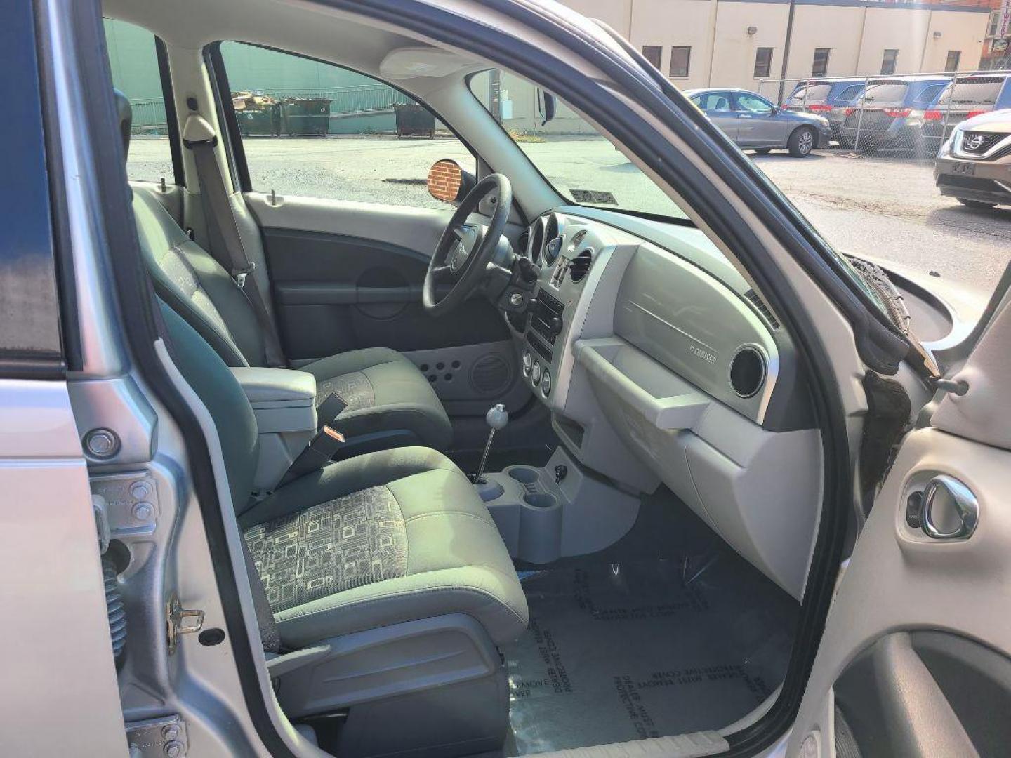 2007 SILVER CHRYSLER PT CRUISER WAGON (3A4FY48B77T) with an 2.4L engine, Automatic transmission, located at 117 North Cameron Street, Harrisburg, PA, 17101, (717) 963-8962, 40.266762, -76.875259 - WE FINANCE!!! Good Credit/ Bad Credit/ No Credit - ALL Trade-Ins Welcomed!!! ***Guaranteed Credit Approval*** APPLY ONLINE or CALL us TODAY ;) Please call us to discuss your cash and financing options. - Photo#8