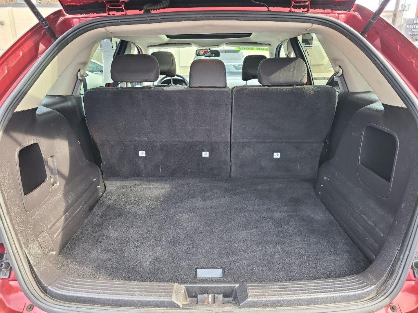 2007 RED FORD EDGE SEL (2FMDK38C77B) with an 3.5L engine, Automatic transmission, located at 117 North Cameron Street, Harrisburg, PA, 17101, (717) 963-8962, 40.266762, -76.875259 - WE FINANCE!!! Good Credit/ Bad Credit/ No Credit - ALL Trade-Ins Welcomed!!! ***Guaranteed Credit Approval*** APPLY ONLINE or CALL us TODAY ;) Internet Prices and Marketplace Prices are SPECIAL discounted ***CASH DEALS*** Retail Prices are higher. Please call us to discuss your cash and finan - Photo#12