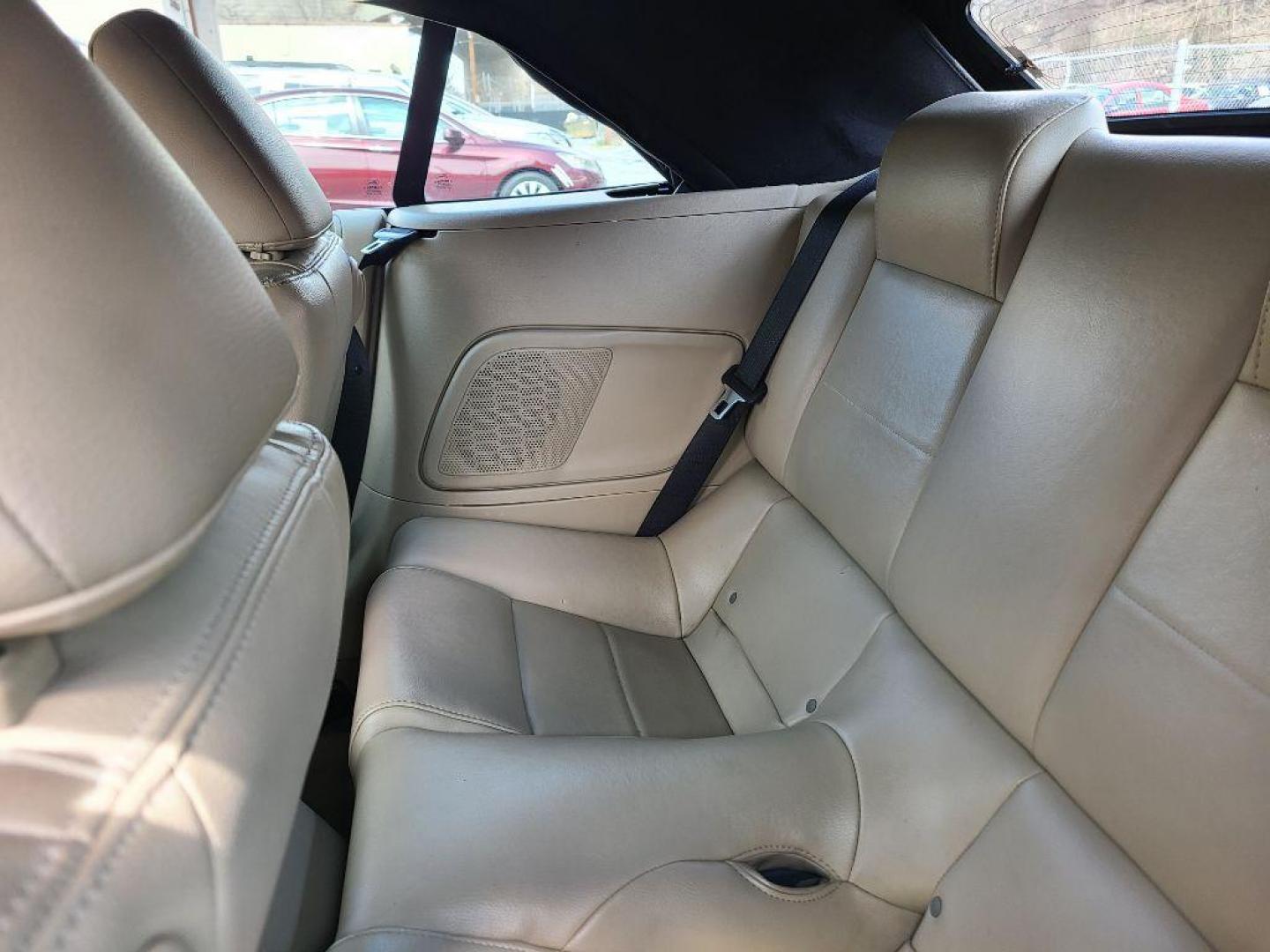 2007 BLUE FORD MUSTANG BASE (1ZVHT84N475) with an 4.0L engine, Automatic transmission, located at 117 North Cameron Street, Harrisburg, PA, 17101, (717) 963-8962, 40.266762, -76.875259 - WE FINANCE!!! Good Credit/ Bad Credit/ No Credit - ALL Trade-Ins Welcomed!!! ***Guaranteed Credit Approval*** APPLY ONLINE or CALL us TODAY ;) Internet Prices and Marketplace Prices are SPECIAL discounted ***CASH DEALS*** Retail Prices are higher. Please call us to discuss your cash and finan - Photo#9