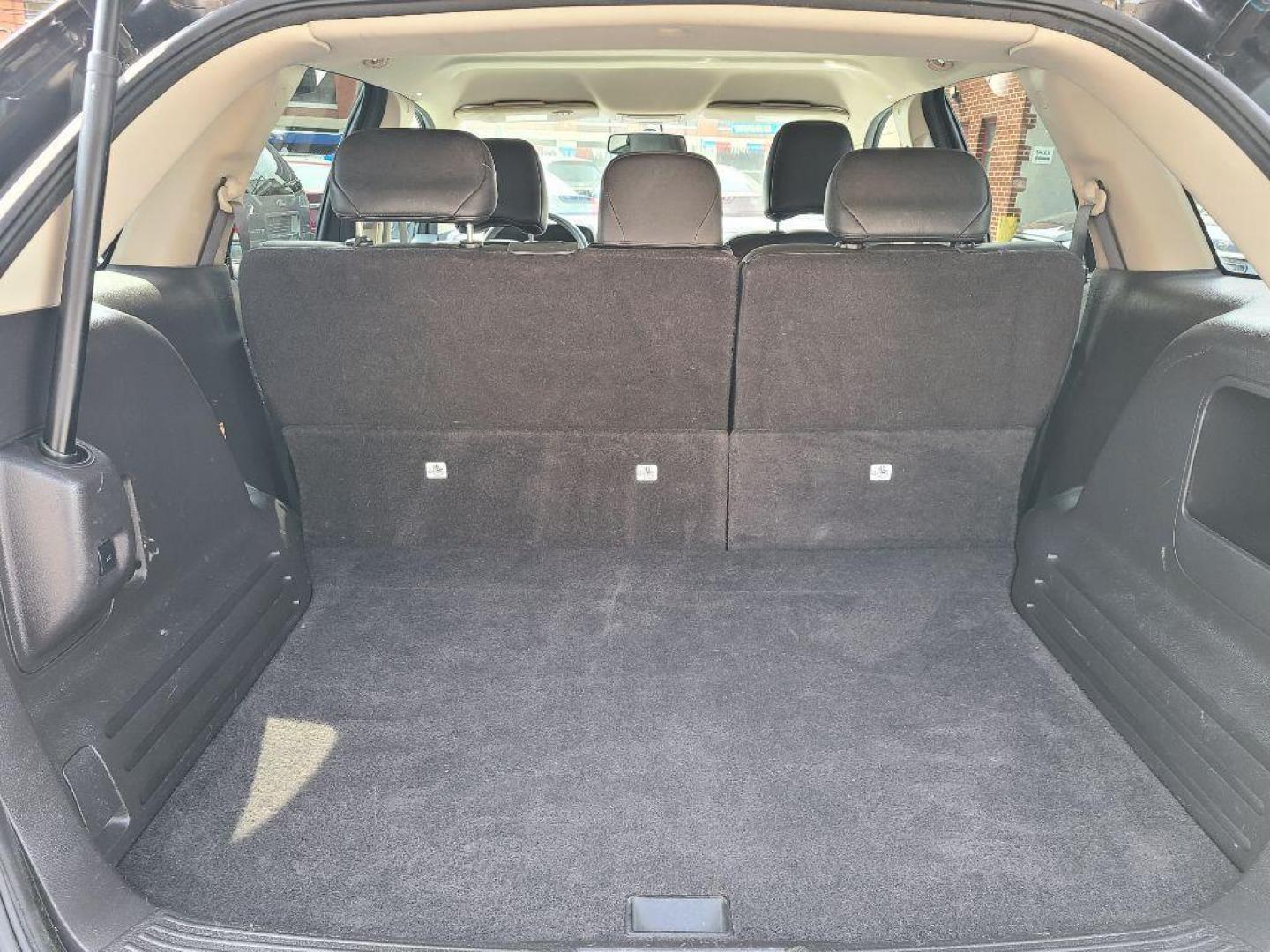 2007 GREY LINCOLN MKX AWD (2LMDU88C17B) with an 3.5L engine, Automatic transmission, located at 117 North Cameron Street, Harrisburg, PA, 17101, (717) 963-8962, 40.266762, -76.875259 - WE FINANCE!!! Good Credit/ Bad Credit/ No Credit - ALL Trade-Ins Welcomed!!! ***Guaranteed Credit Approval*** APPLY ONLINE or CALL us TODAY ;) Internet Prices and Marketplace Prices are SPECIAL discounted ***CASH DEALS*** Retail Prices are higher. Please call us to discuss your cash and finan - Photo#10