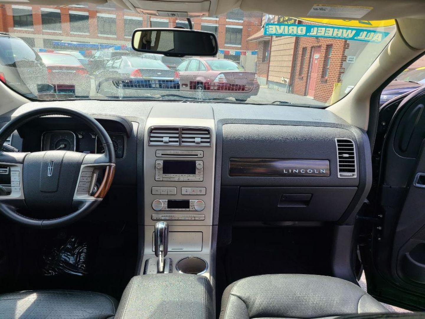 2007 GREY LINCOLN MKX AWD (2LMDU88C17B) with an 3.5L engine, Automatic transmission, located at 117 North Cameron Street, Harrisburg, PA, 17101, (717) 963-8962, 40.266762, -76.875259 - WE FINANCE!!! Good Credit/ Bad Credit/ No Credit - ALL Trade-Ins Welcomed!!! ***Guaranteed Credit Approval*** APPLY ONLINE or CALL us TODAY ;) Internet Prices and Marketplace Prices are SPECIAL discounted ***CASH DEALS*** Retail Prices are higher. Please call us to discuss your cash and finan - Photo#8
