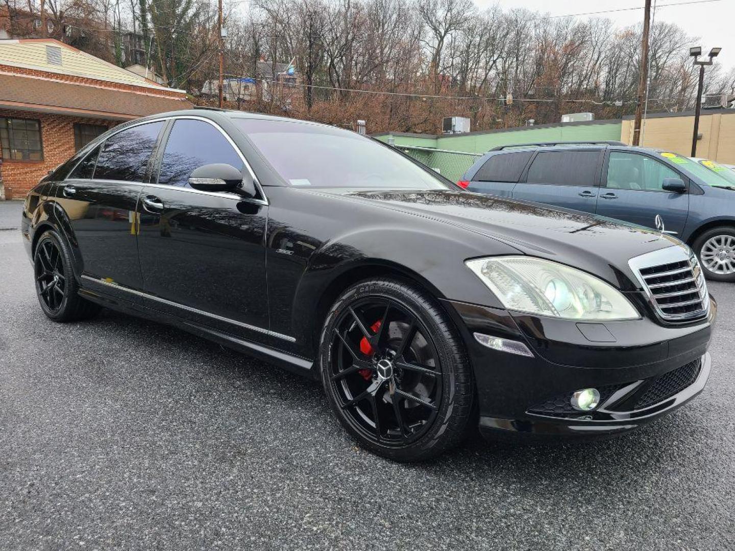 2007 BLACK MERCEDES-BENZ S-CLASS S550 (WDDNG71X67A) with an 5.5L engine, Automatic transmission, located at 117 North Cameron Street, Harrisburg, PA, 17101, (717) 963-8962, 40.266762, -76.875259 - WE FINANCE!!! Good Credit/ Bad Credit/ No Credit - ALL Trade-Ins Welcomed!!! ***Guaranteed Credit Approval*** APPLY ONLINE or CALL us TODAY ;) Internet Prices and Marketplace Prices are SPECIAL discounted ***CASH DEALS*** Retail Prices are higher. Please call us to discuss your cash and finan - Photo#8