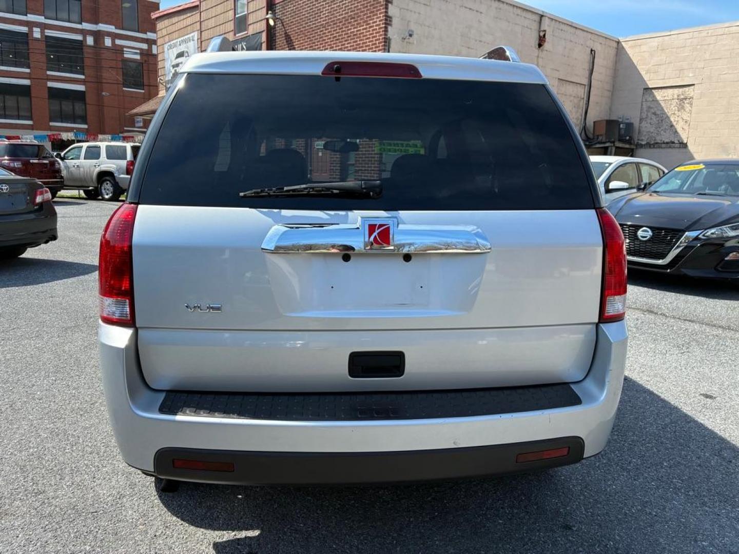 2007 SILVER SATURN VUE VUE I4 (5GZCZ23D37S) with an 2.2L engine, Automatic transmission, located at 117 North Cameron Street, Harrisburg, PA, 17101, (717) 963-8962, 40.266762, -76.875259 - WE FINANCE!!! Good Credit/ Challenged Credit/ No Credit - ALL Trade-Ins Welcomed!!! APPLY ONLINE or CALL us TODAY ;) Please call us to discuss your cash and/or financing options. - Photo#3