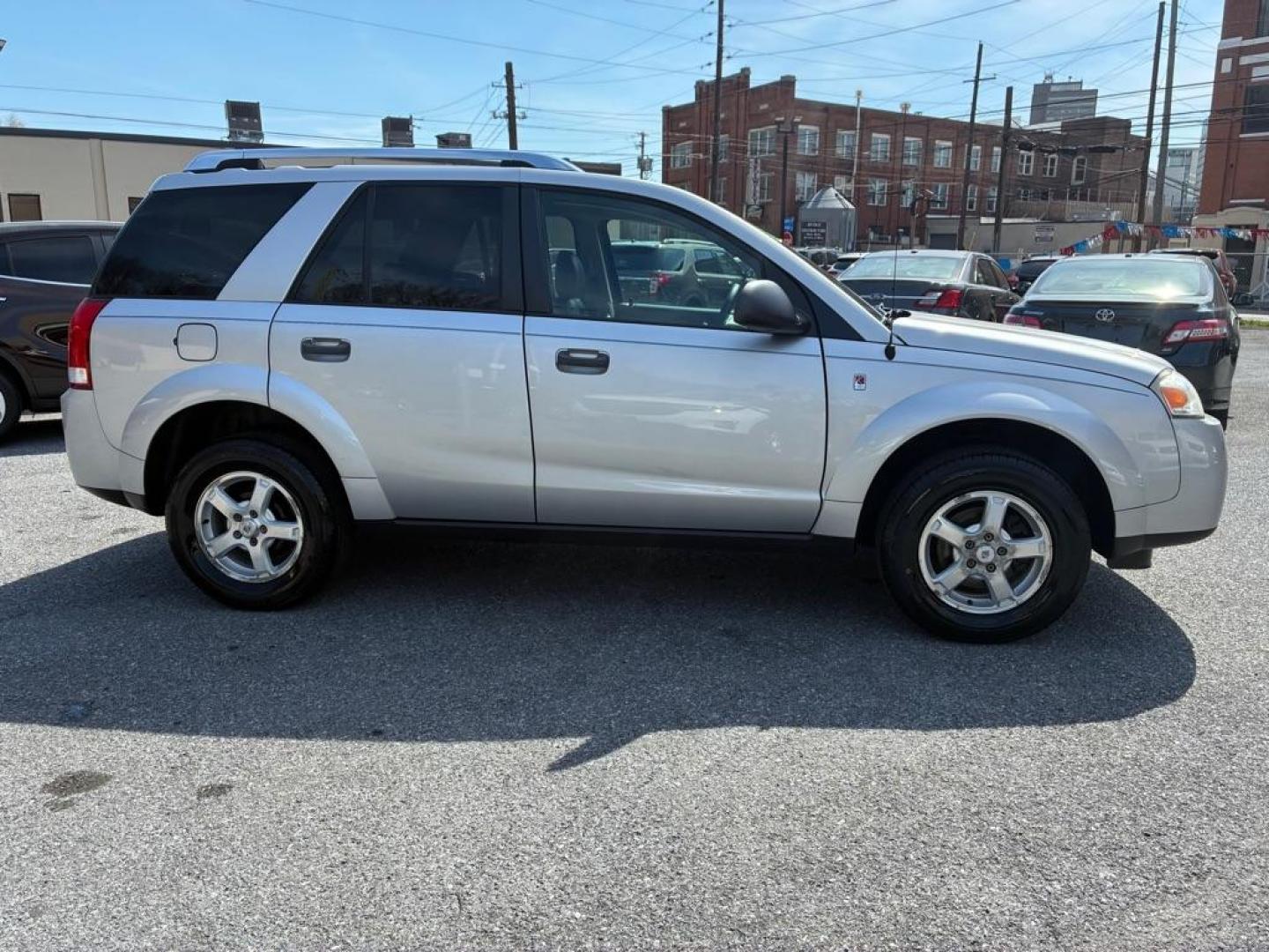 2007 SILVER SATURN VUE VUE I4 (5GZCZ23D37S) with an 2.2L engine, Automatic transmission, located at 117 North Cameron Street, Harrisburg, PA, 17101, (717) 963-8962, 40.266762, -76.875259 - WE FINANCE!!! Good Credit/ Challenged Credit/ No Credit - ALL Trade-Ins Welcomed!!! APPLY ONLINE or CALL us TODAY ;) Please call us to discuss your cash and/or financing options. - Photo#5