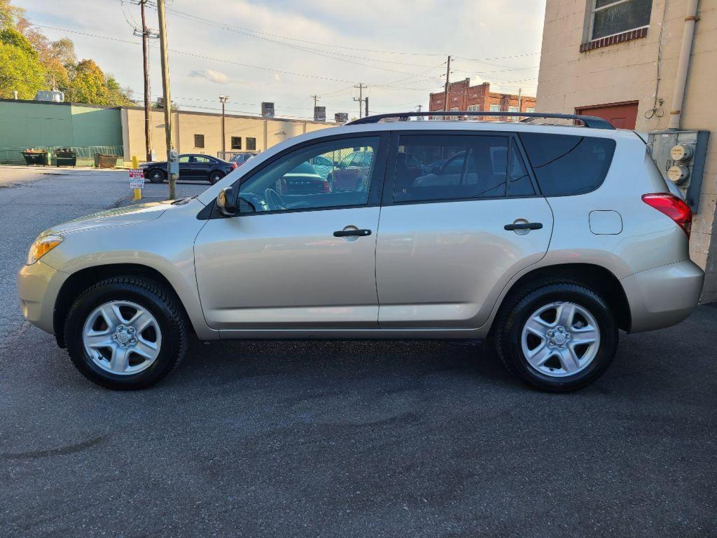 2007 BEIGE TOYOTA RAV4 4DR (JTMZD33V375) with an 2.4L engine, Automatic transmission, located at 117 North Cameron Street, Harrisburg, PA, 17101, (717) 963-8962, 40.266762, -76.875259 - WE FINANCE!!! Good Credit/ Bad Credit/ No Credit - ALL Trade-Ins Welcomed!!! ***Guaranteed Credit Approval*** APPLY ONLINE or CALL us TODAY ;) Please call us to discuss your cash and financing options. - Photo#1