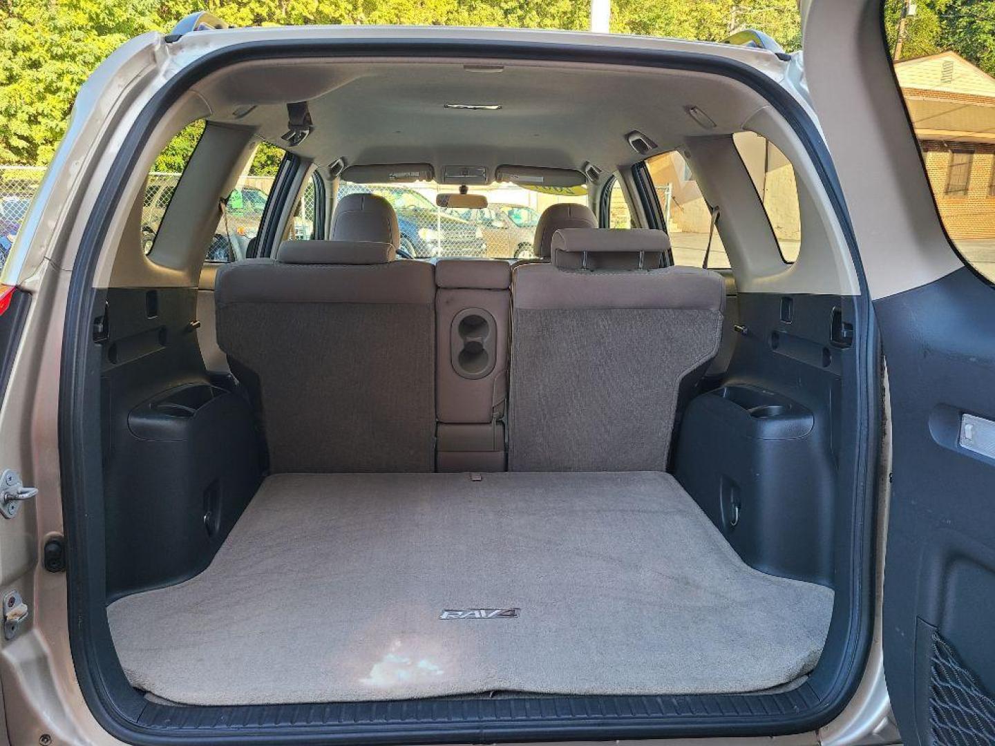 2007 BEIGE TOYOTA RAV4 4DR (JTMZD33V375) with an 2.4L engine, Automatic transmission, located at 117 North Cameron Street, Harrisburg, PA, 17101, (717) 963-8962, 40.266762, -76.875259 - WE FINANCE!!! Good Credit/ Bad Credit/ No Credit - ALL Trade-Ins Welcomed!!! ***Guaranteed Credit Approval*** APPLY ONLINE or CALL us TODAY ;) Please call us to discuss your cash and financing options. - Photo#11