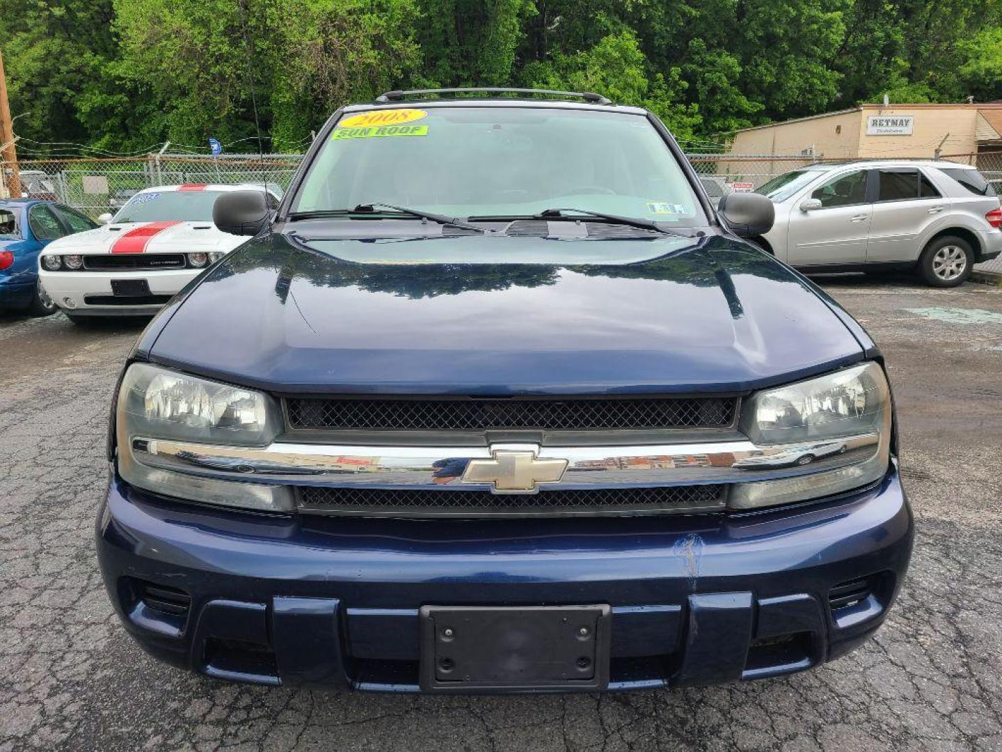 2008 BLUE CHEVROLET TRAILBLAZER LS (1GNDT13S782) with an 4.2L engine, Automatic transmission, located at 117 North Cameron Street, Harrisburg, PA, 17101, (717) 963-8962, 40.266762, -76.875259 - WE FINANCE!!! Good Credit/ Bad Credit/ No Credit - ALL Trade-Ins Welcomed!!! ***Guaranteed Credit Approval*** APPLY ONLINE or CALL us TODAY ;) Internet Prices and Marketplace Prices are SPECIAL discounted ***CASH DEALS*** Retail Prices are higher. Please call us to discuss your cash and finan - Photo#5