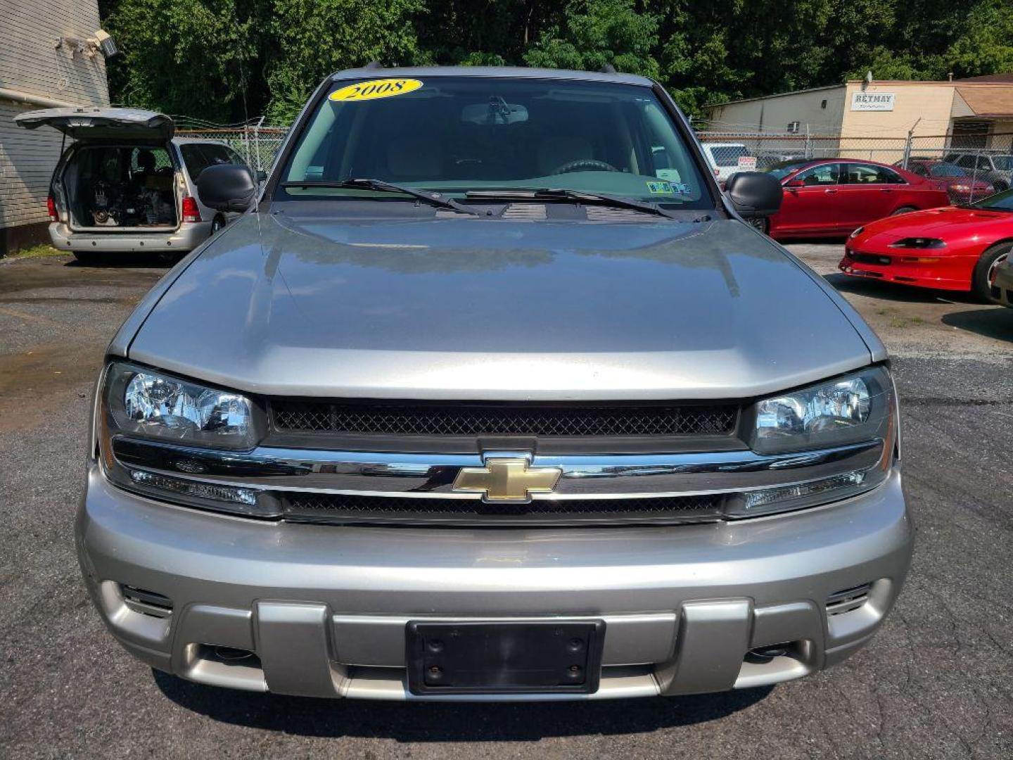 2008 SILVER CHEVROLET TRAILBLAZER LS (1GNDT13S982) with an 4.2L engine, Automatic transmission, located at 117 North Cameron Street, Harrisburg, PA, 17101, (717) 963-8962, 40.266762, -76.875259 - WE FINANCE!!! Good Credit/ Bad Credit/ No Credit - ALL Trade-Ins Welcomed!!! ***Guaranteed Credit Approval*** APPLY ONLINE or CALL us TODAY ;) Internet Prices and Marketplace Prices are SPECIAL discounted ***CASH DEALS*** Retail Prices are higher. Please call us to discuss your cash and finan - Photo#7
