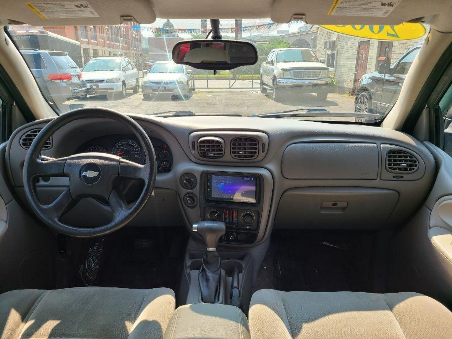 2008 SILVER CHEVROLET TRAILBLAZER LS (1GNDT13S982) with an 4.2L engine, Automatic transmission, located at 117 North Cameron Street, Harrisburg, PA, 17101, (717) 963-8962, 40.266762, -76.875259 - WE FINANCE!!! Good Credit/ Bad Credit/ No Credit - ALL Trade-Ins Welcomed!!! ***Guaranteed Credit Approval*** APPLY ONLINE or CALL us TODAY ;) Internet Prices and Marketplace Prices are SPECIAL discounted ***CASH DEALS*** Retail Prices are higher. Please call us to discuss your cash and finan - Photo#9