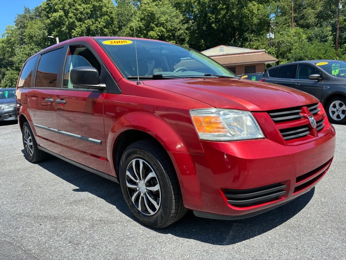 2008 RED DODGE GRAND CARAVAN SE (1D8HN44HX8B) with an 3.3L engine, Automatic transmission, located at 117 North Cameron Street, Harrisburg, PA, 17101, (717) 963-8962, 40.266762, -76.875259 - WE FINANCE!!! MOST vehicles are available for financing. Good Credit/ Challenged Credit/ No Credit - ALL Trade-Ins Welcomed!!! APPLY ONLINE or CALL us TODAY Please call us to discuss your cash and/or financing options. Thanks for checking our inventory! We're here to help.- Photo#7