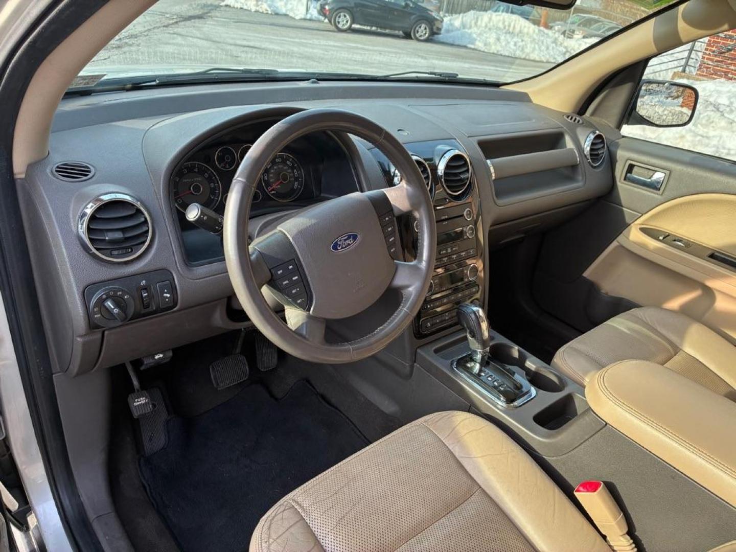2008 GRAY FORD TAURUS X SEL (1FMDK05W38G) with an 3.5L engine, Automatic transmission, located at 117 North Cameron Street, Harrisburg, PA, 17101, (717) 963-8962, 40.266762, -76.875259 - WE FINANCE!!! Good Credit/ Challenged Credit/ No Credit - ALL Trade-Ins Welcomed!!! APPLY ONLINE or CALL us TODAY ;) Please call us to discuss your cash and/or financing options. - Photo#16