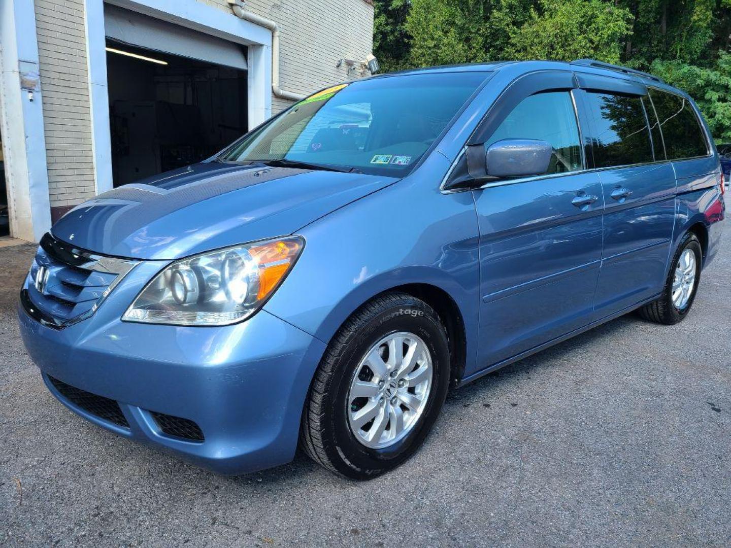 2008 BLUE HONDA ODYSSEY EXL (5FNRL38798B) with an 3.5L engine, Automatic transmission, located at 117 North Cameron Street, Harrisburg, PA, 17101, (717) 963-8962, 40.266762, -76.875259 - WE FINANCE!!! Good Credit/ Bad Credit/ No Credit - ALL Trade-Ins Welcomed!!! ***Guaranteed Credit Approval*** APPLY ONLINE or CALL us TODAY ;) Please call us to discuss your cash and financing options. - Photo#0