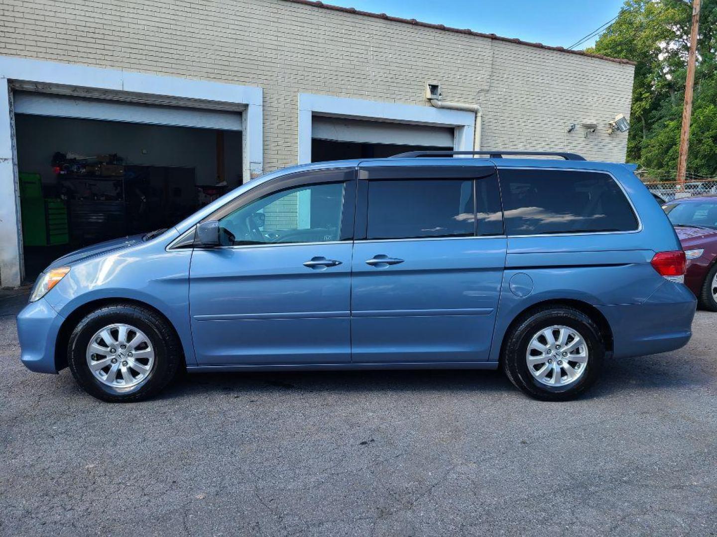 2008 BLUE HONDA ODYSSEY EXL (5FNRL38798B) with an 3.5L engine, Automatic transmission, located at 117 North Cameron Street, Harrisburg, PA, 17101, (717) 963-8962, 40.266762, -76.875259 - WE FINANCE!!! Good Credit/ Bad Credit/ No Credit - ALL Trade-Ins Welcomed!!! ***Guaranteed Credit Approval*** APPLY ONLINE or CALL us TODAY ;) Please call us to discuss your cash and financing options. - Photo#1