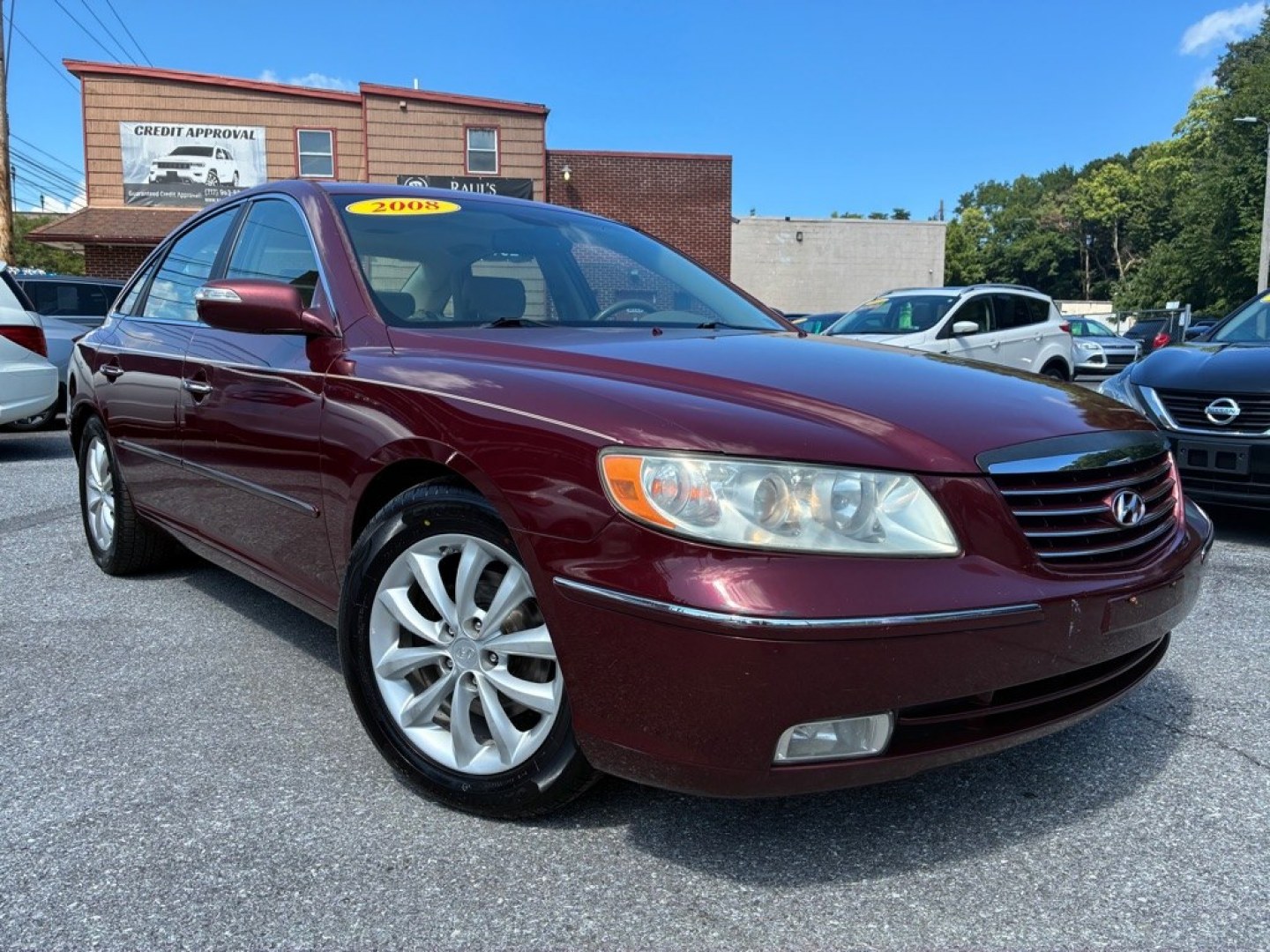2008 RED HYUNDAI AZERA SE (KMHFC46FX8A) with an 3.8L engine, Automatic transmission, located at 117 North Cameron Street, Harrisburg, PA, 17101, (717) 963-8962, 40.266762, -76.875259 - This is a CASH deal only. WE FINANCE!!! MOST vehicles are available for financing. Good Credit/ Challenged Credit/ No Credit - ALL Trade-Ins Welcomed!!! APPLY ONLINE or CALL us TODAY Please call us to discuss your cash and/or financing options. Thanks for checking our inventory! We- Photo#6