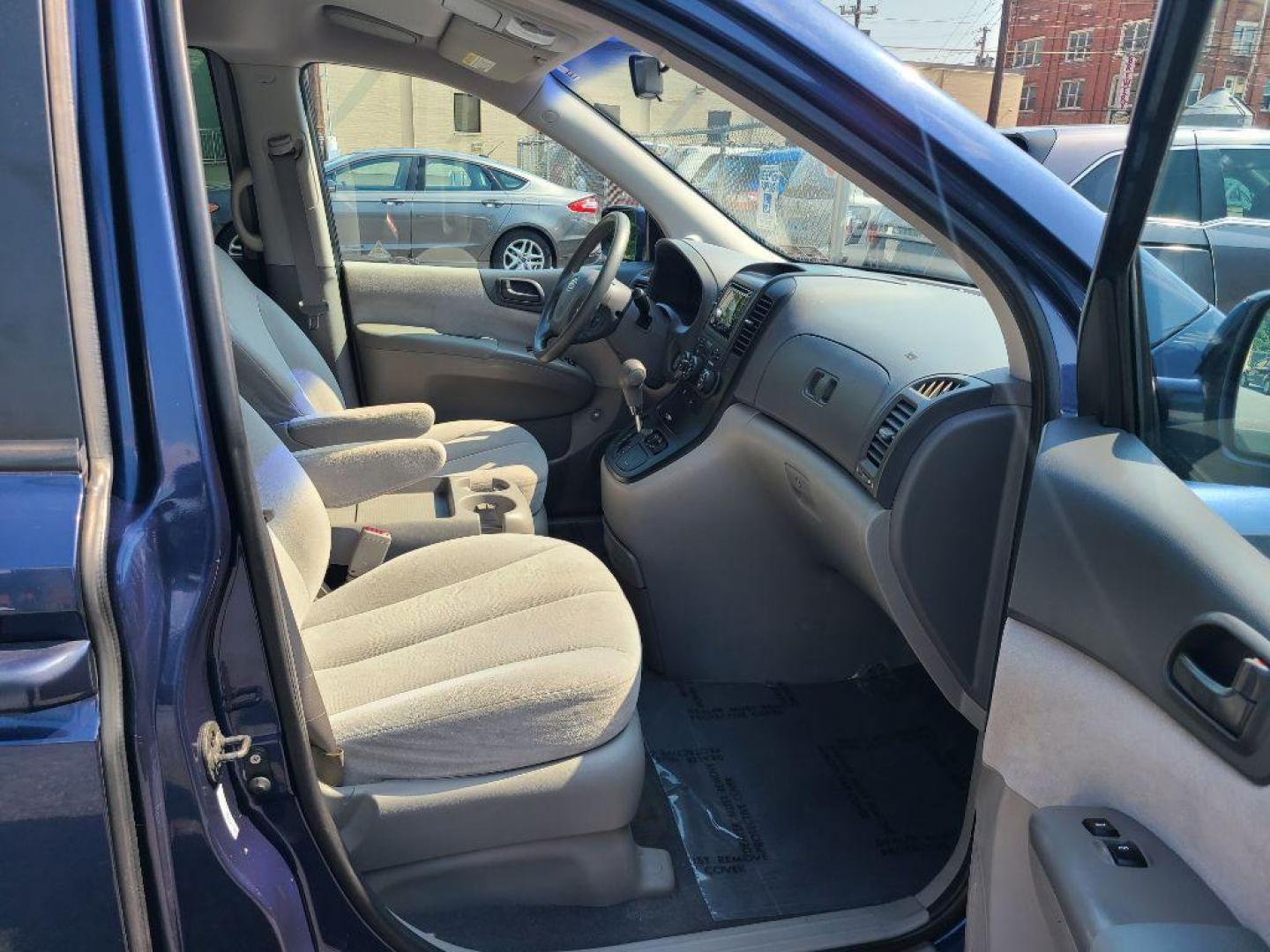 2008 BLUE KIA SEDONA EX (KNDMB233086) with an 3.8L engine, Automatic transmission, located at 117 North Cameron Street, Harrisburg, PA, 17101, (717) 963-8962, 40.266762, -76.875259 - WE FINANCE!!! Good Credit/ Bad Credit/ No Credit - ALL Trade-Ins Welcomed!!! ***Guaranteed Credit Approval*** APPLY ONLINE or CALL us TODAY ;) Internet Prices and Marketplace Prices are SPECIAL discounted ***CASH DEALS*** Retail Prices are higher. Please call us to discuss your cash and finan - Photo#8