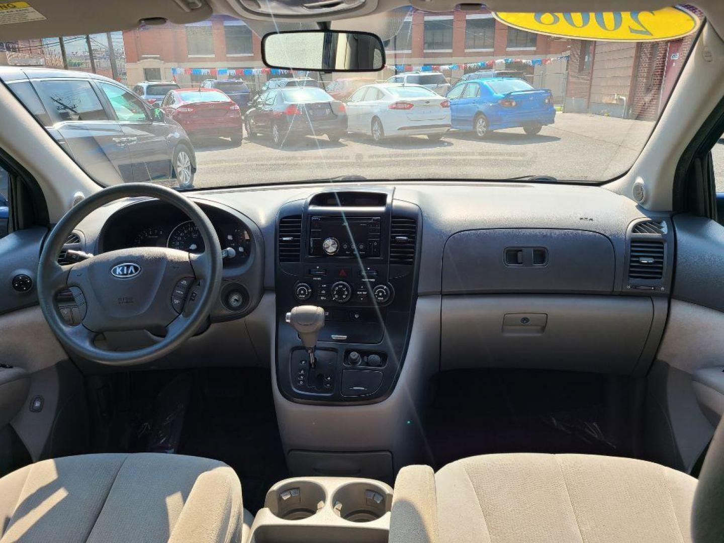 2008 BLUE KIA SEDONA EX (KNDMB233086) with an 3.8L engine, Automatic transmission, located at 117 North Cameron Street, Harrisburg, PA, 17101, (717) 963-8962, 40.266762, -76.875259 - WE FINANCE!!! Good Credit/ Bad Credit/ No Credit - ALL Trade-Ins Welcomed!!! ***Guaranteed Credit Approval*** APPLY ONLINE or CALL us TODAY ;) Internet Prices and Marketplace Prices are SPECIAL discounted ***CASH DEALS*** Retail Prices are higher. Please call us to discuss your cash and finan - Photo#9