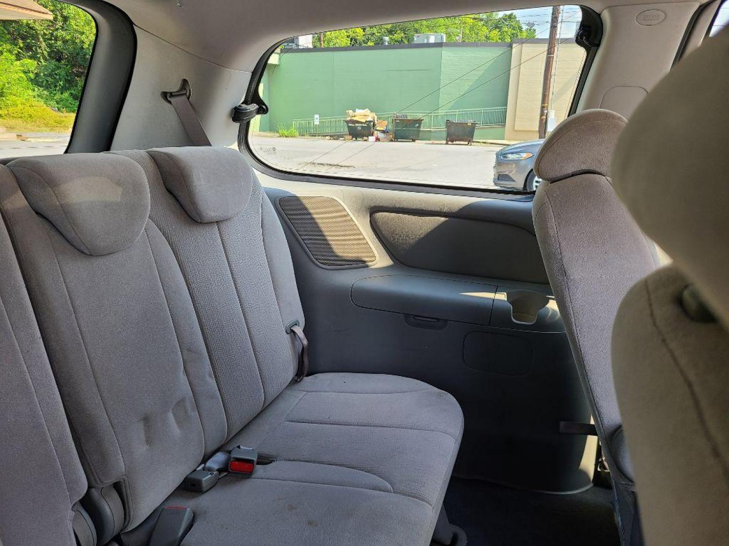 2008 BLUE KIA SEDONA EX (KNDMB233086) with an 3.8L engine, Automatic transmission, located at 117 North Cameron Street, Harrisburg, PA, 17101, (717) 963-8962, 40.266762, -76.875259 - WE FINANCE!!! Good Credit/ Bad Credit/ No Credit - ALL Trade-Ins Welcomed!!! ***Guaranteed Credit Approval*** APPLY ONLINE or CALL us TODAY ;) Internet Prices and Marketplace Prices are SPECIAL discounted ***CASH DEALS*** Retail Prices are higher. Please call us to discuss your cash and finan - Photo#10
