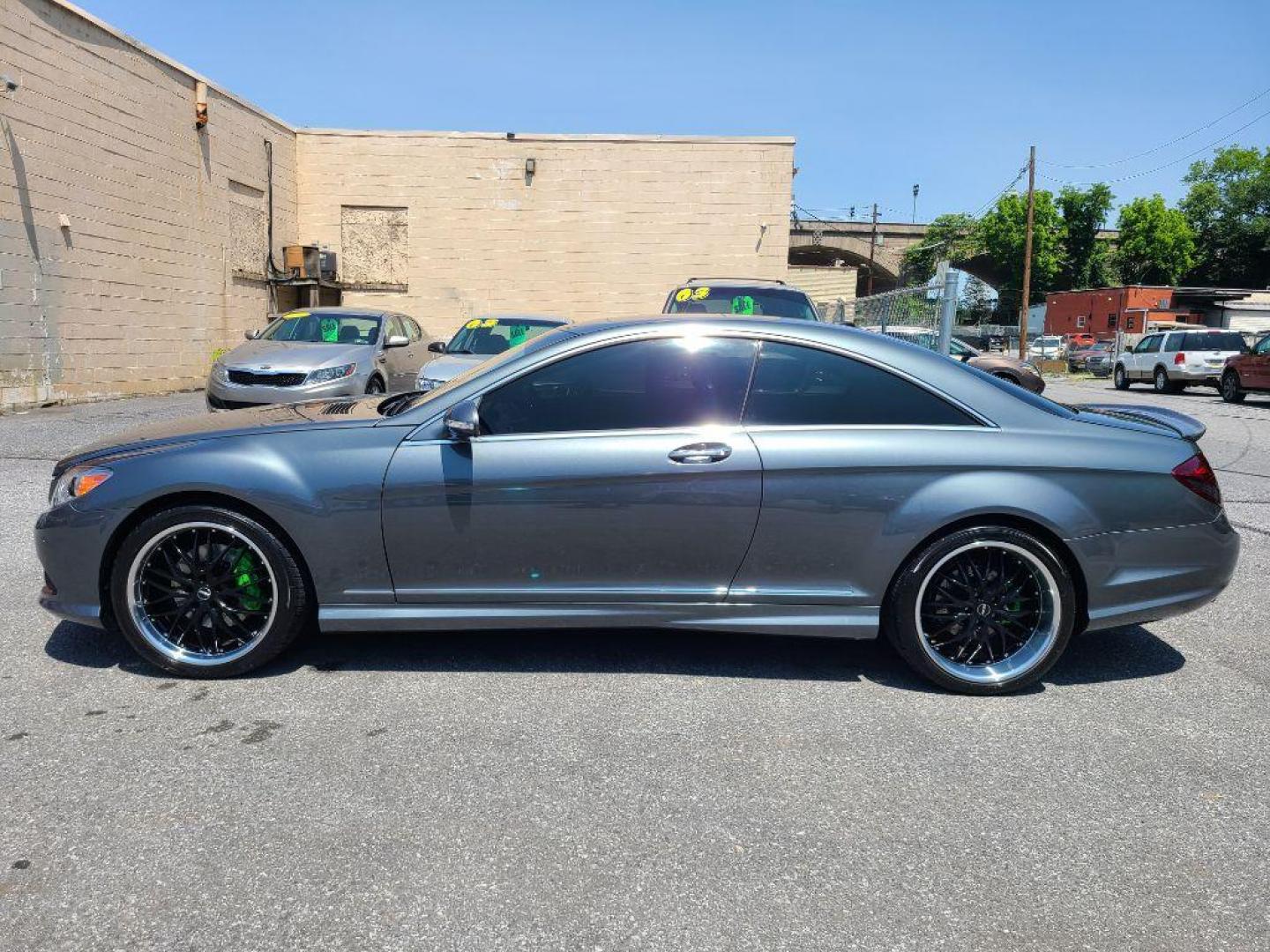 2008 GRAY MERCEDES-BENZ CL 550 (WDDEJ71X88A) with an 5.5L engine, Automatic transmission, located at 117 North Cameron Street, Harrisburg, PA, 17101, (717) 963-8962, 40.266762, -76.875259 - WE FINANCE!!! Good Credit/ Bad Credit/ No Credit - ALL Trade-Ins Welcomed!!! ***Guaranteed Credit Approval*** APPLY ONLINE or CALL us TODAY ;) Internet Prices and Marketplace Prices are SPECIAL discounted ***CASH DEALS*** Retail Prices are higher. Please call us to discuss your cash and finan - Photo#7