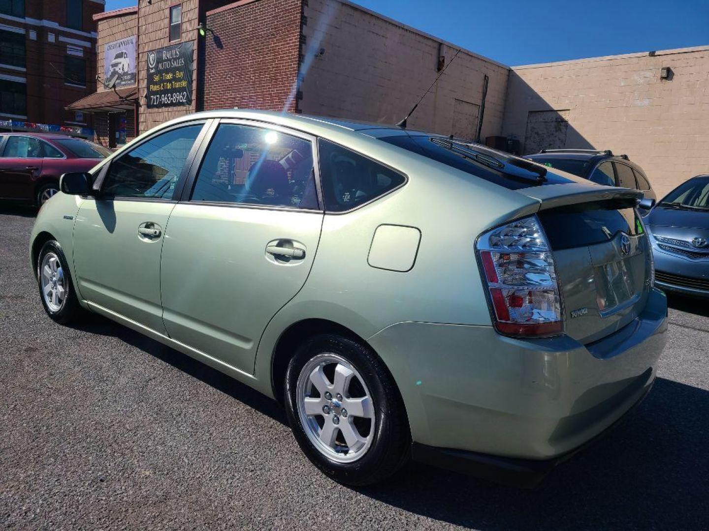 2008 GREEN TOYOTA PRIUS HATCHBACK (JTDKB20UX87) with an 1.5L engine, Continuously Variable transmission, located at 7981 Paxton Street, Harrisburg, PA, 17111, (717) 561-2926, 40.261490, -76.749229 - WE FINANCE!!! Good Credit/ Bad Credit/ No Credit - ALL Trade-Ins Welcomed!!! ***Guaranteed Credit Approval*** APPLY ONLINE or CALL us TODAY ;) Internet Prices and Marketplace Prices are SPECIAL discounted ***CASH DEALS*** Retail Prices are higher. Please call us to discuss your cash and finan - Photo#2