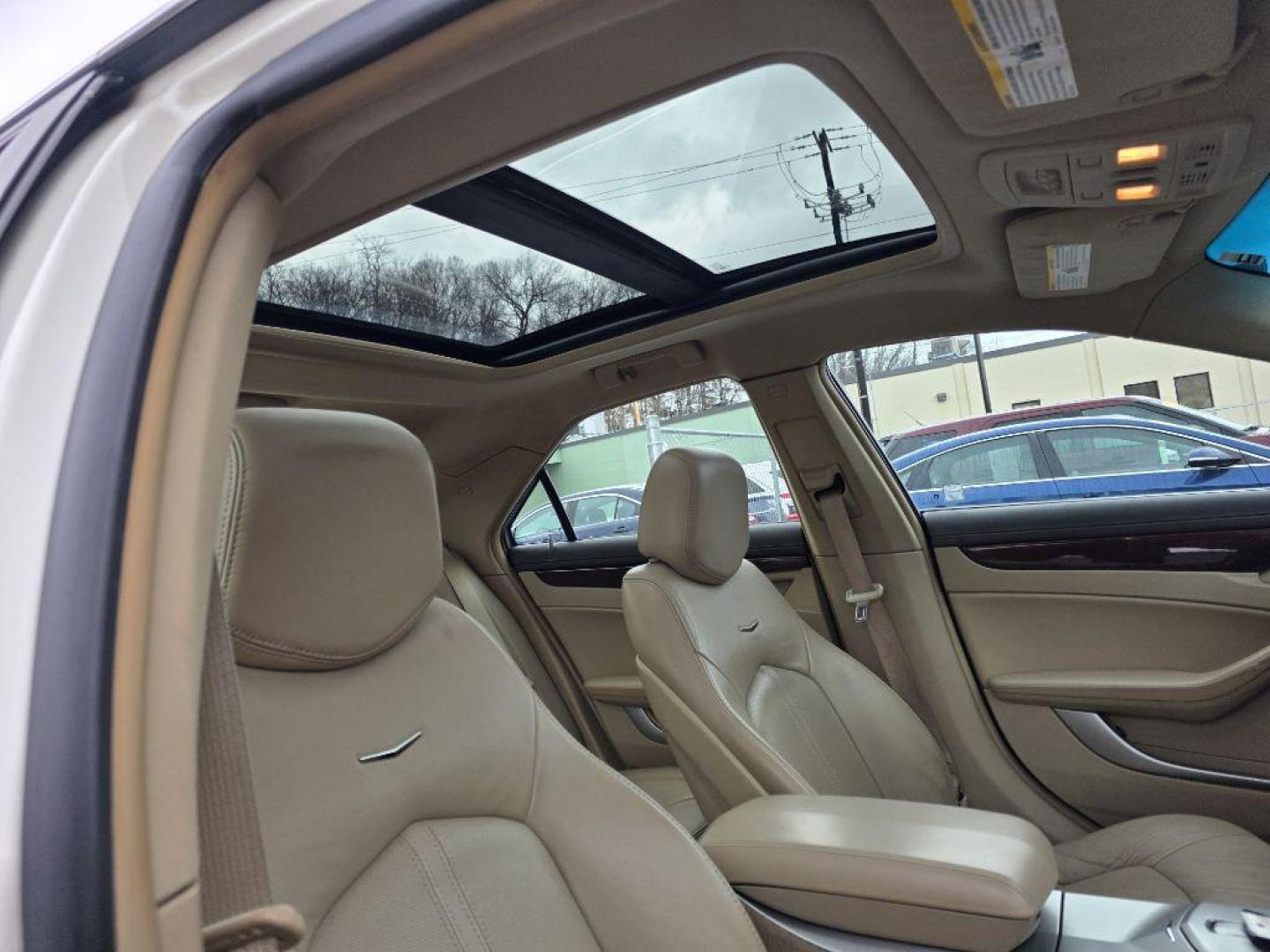 2009 WHITE CADILLAC CTS HI FEATURE V6 (1G6DT57V590) with an 3.6L engine, Automatic transmission, located at 117 North Cameron Street, Harrisburg, PA, 17101, (717) 963-8962, 40.266762, -76.875259 - WE FINANCE!!! Good Credit/ Challenged Credit/ No Credit - ALL Trade-Ins Welcomed!!! APPLY ONLINE or CALL us TODAY ;) Please call us to discuss your cash and/or financing options. - Photo#8