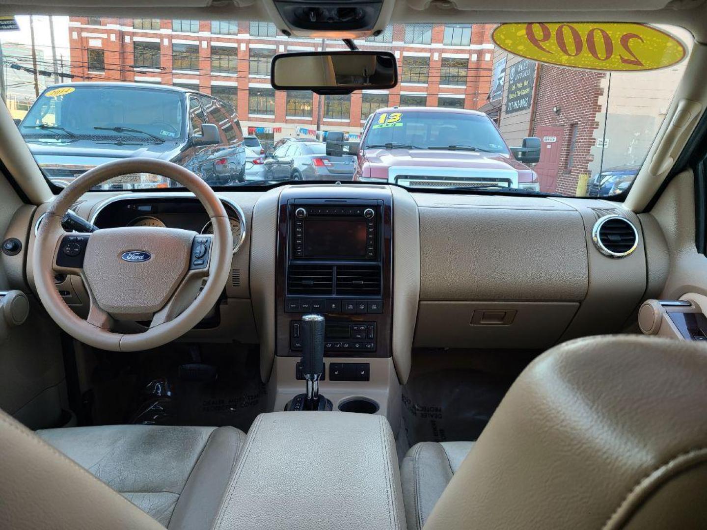 2009 WHITE FORD EXPLORER LIMITED (1FMEU75809U) with an 4.6L engine, Automatic transmission, located at 117 North Cameron Street, Harrisburg, PA, 17101, (717) 963-8962, 40.266762, -76.875259 - WE FINANCE!!! Good Credit/ Bad Credit/ No Credit - ALL Trade-Ins Welcomed!!! ***Guaranteed Credit Approval*** APPLY ONLINE or CALL us TODAY ;) Please call us to discuss your cash and financing options. - Photo#8