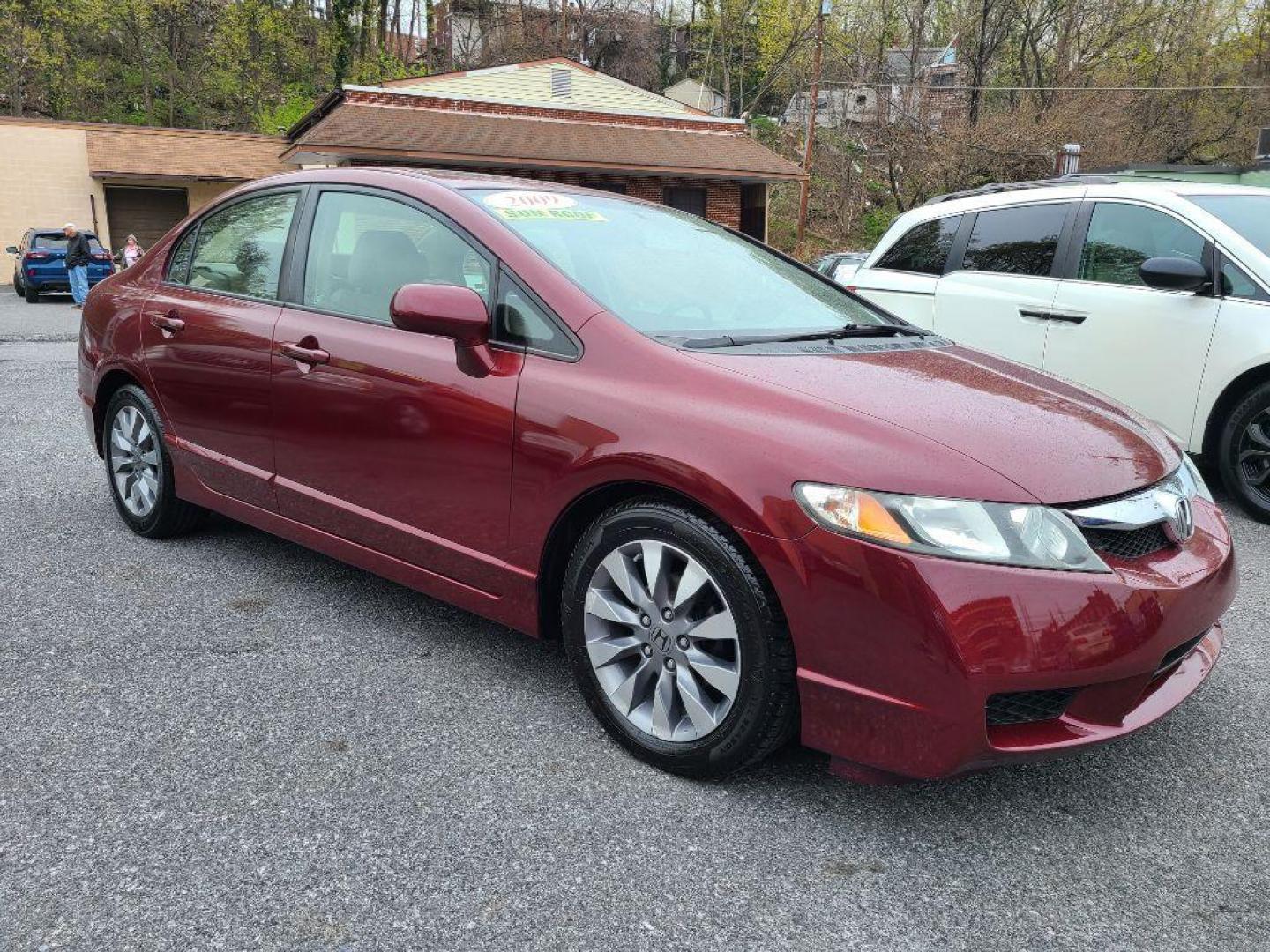 2009 RED HONDA CIVIC EXL (2HGFA16939H) with an 1.8L engine, Automatic transmission, located at 117 North Cameron Street, Harrisburg, PA, 17101, (717) 963-8962, 40.266762, -76.875259 - WE FINANCE!!! Good Credit/ Bad Credit/ No Credit - ALL Trade-Ins Welcomed!!! ***Guaranteed Credit Approval*** APPLY ONLINE or CALL us TODAY ;) Internet Prices and Marketplace Prices are SPECIAL discounted ***CASH DEALS*** Retail Prices are higher. Please call us to discuss your cash and finan - Photo#3