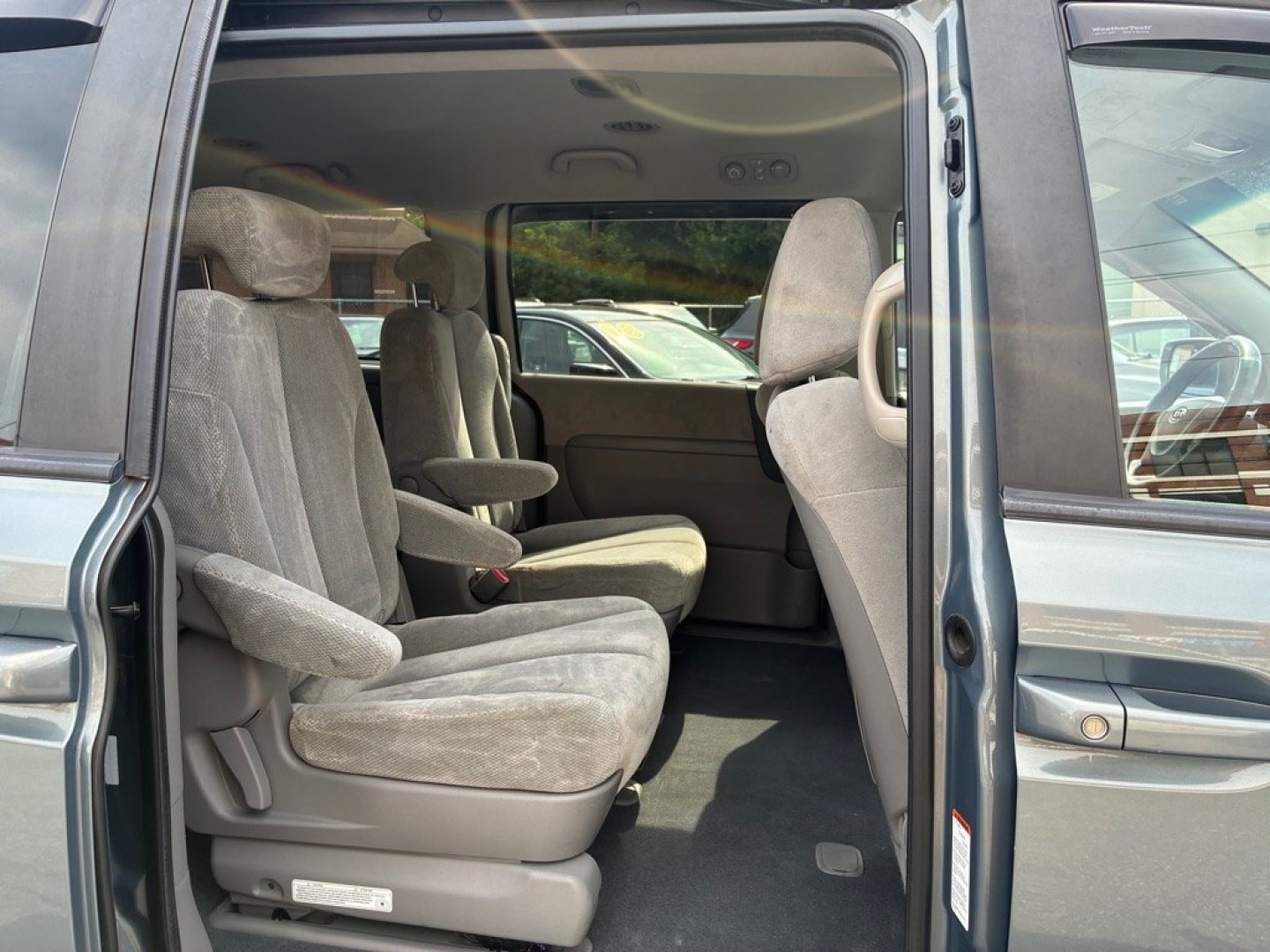 2009 BLUE KIA SEDONA EX (KNDMB233996) with an 3.8L engine, Automatic transmission, located at 117 North Cameron Street, Harrisburg, PA, 17101, (717) 963-8962, 40.266762, -76.875259 - WE FINANCE!!! MOST vehicles are available for financing. Good Credit/ Challenged Credit/ No Credit - ALL Trade-Ins Welcomed!!! APPLY ONLINE or CALL us TODAY Please call us to discuss your cash and/or financing options. Thanks for checking our inventory! We're here to help.- Photo#9