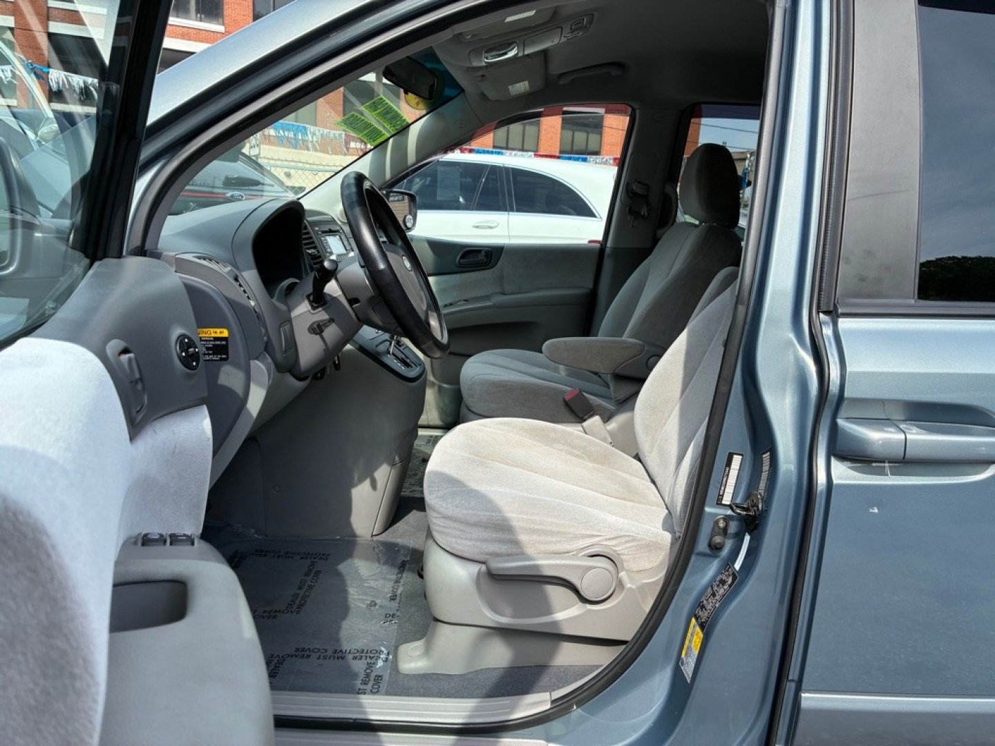 2009 BLUE KIA SEDONA EX (KNDMB233996) with an 3.8L engine, Automatic transmission, located at 117 North Cameron Street, Harrisburg, PA, 17101, (717) 963-8962, 40.266762, -76.875259 - WE FINANCE!!! MOST vehicles are available for financing. Good Credit/ Challenged Credit/ No Credit - ALL Trade-Ins Welcomed!!! APPLY ONLINE or CALL us TODAY Please call us to discuss your cash and/or financing options. Thanks for checking our inventory! We're here to help.- Photo#14