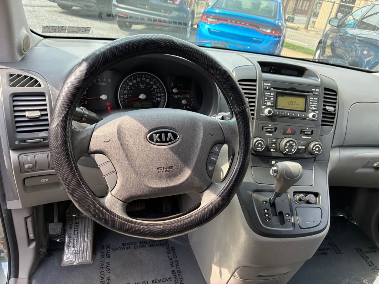 2009 BLUE KIA SEDONA EX (KNDMB233996) with an 3.8L engine, Automatic transmission, located at 117 North Cameron Street, Harrisburg, PA, 17101, (717) 963-8962, 40.266762, -76.875259 - WE FINANCE!!! MOST vehicles are available for financing. Good Credit/ Challenged Credit/ No Credit - ALL Trade-Ins Welcomed!!! APPLY ONLINE or CALL us TODAY Please call us to discuss your cash and/or financing options. Thanks for checking our inventory! We're here to help.- Photo#15
