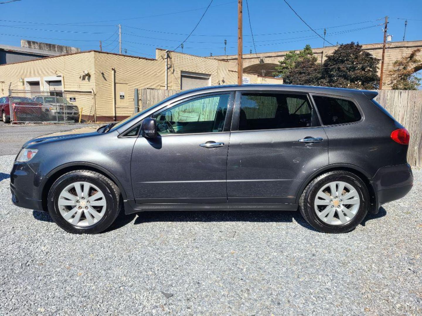 2009 GRAY SUBARU TRIBECA LIMITED (4S4WX92D994) with an 3.6L engine, Automatic transmission, located at 117 North Cameron Street, Harrisburg, PA, 17101, (717) 963-8962, 40.266762, -76.875259 - WE FINANCE!!! Good Credit/ Bad Credit/ No Credit - ALL Trade-Ins Welcomed!!! ***Guaranteed Credit Approval*** APPLY ONLINE or CALL us TODAY ;) Internet Prices and Marketplace Prices are SPECIAL discounted ***CASH DEALS*** Retail Prices are higher. Please call us to discuss your cash and finan - Photo#1
