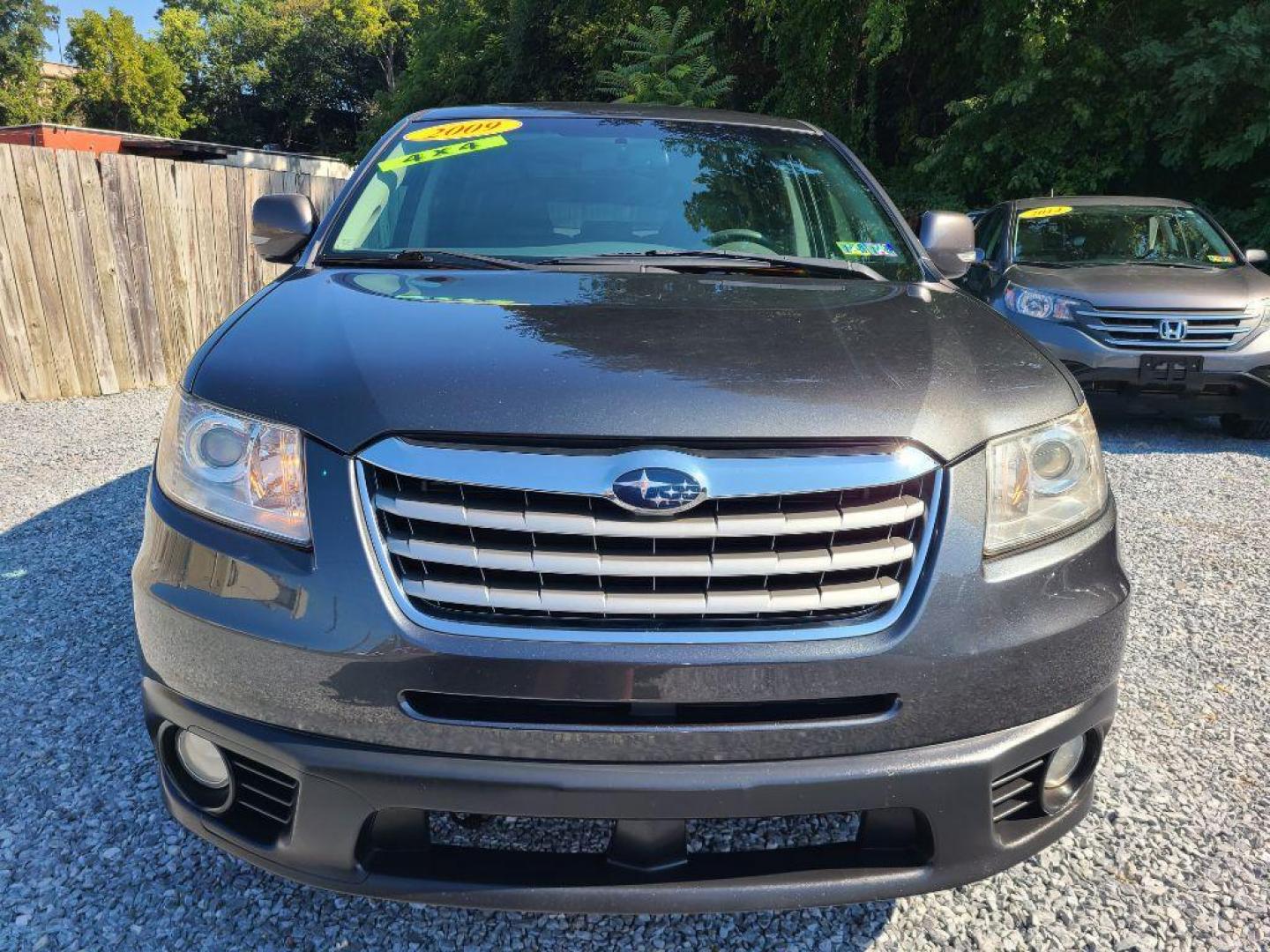 2009 GRAY SUBARU TRIBECA LIMITED (4S4WX92D994) with an 3.6L engine, Automatic transmission, located at 117 North Cameron Street, Harrisburg, PA, 17101, (717) 963-8962, 40.266762, -76.875259 - WE FINANCE!!! Good Credit/ Bad Credit/ No Credit - ALL Trade-Ins Welcomed!!! ***Guaranteed Credit Approval*** APPLY ONLINE or CALL us TODAY ;) Internet Prices and Marketplace Prices are SPECIAL discounted ***CASH DEALS*** Retail Prices are higher. Please call us to discuss your cash and finan - Photo#7