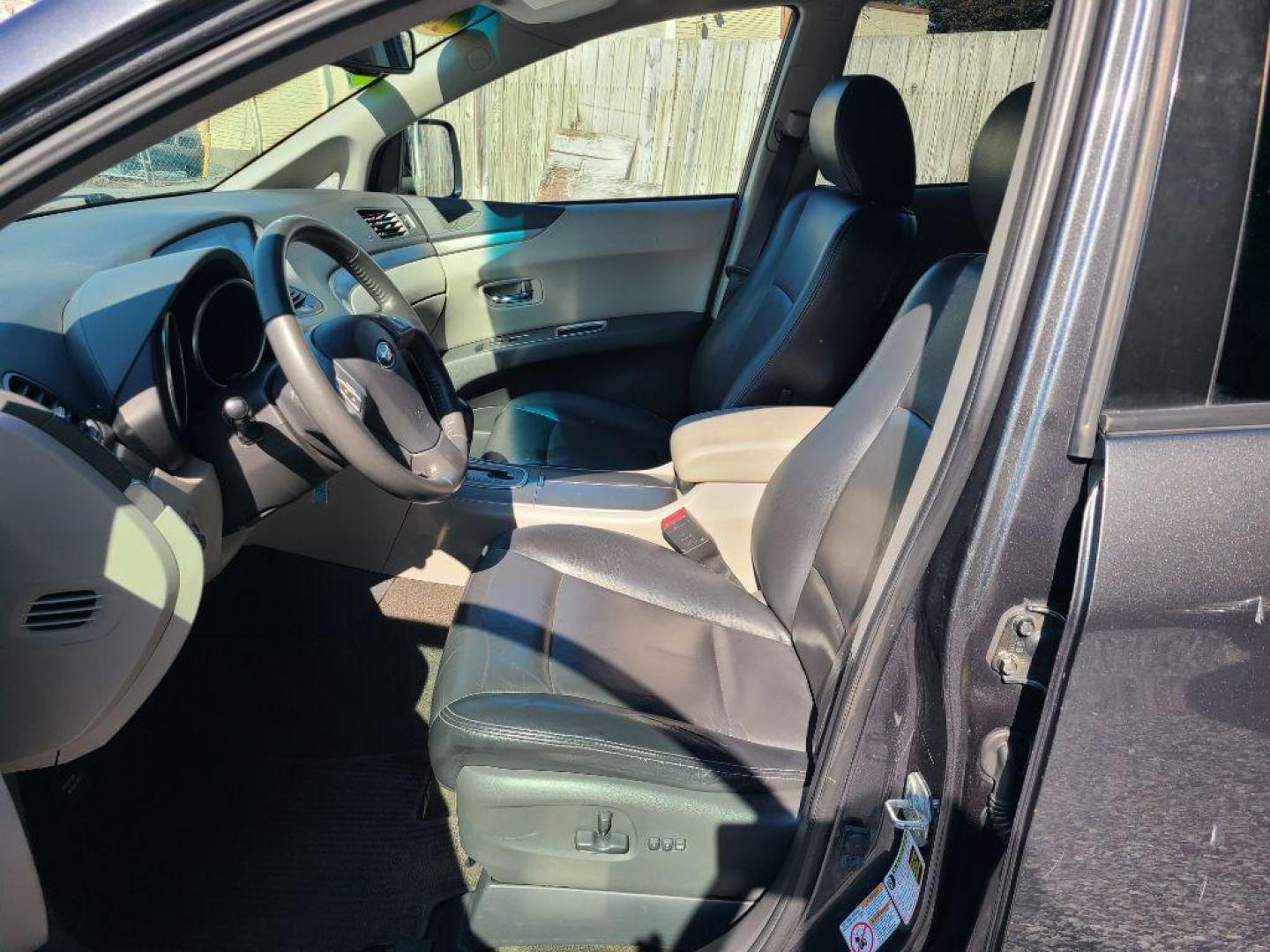 2009 GRAY SUBARU TRIBECA LIMITED (4S4WX92D994) with an 3.6L engine, Automatic transmission, located at 117 North Cameron Street, Harrisburg, PA, 17101, (717) 963-8962, 40.266762, -76.875259 - WE FINANCE!!! Good Credit/ Bad Credit/ No Credit - ALL Trade-Ins Welcomed!!! ***Guaranteed Credit Approval*** APPLY ONLINE or CALL us TODAY ;) Internet Prices and Marketplace Prices are SPECIAL discounted ***CASH DEALS*** Retail Prices are higher. Please call us to discuss your cash and finan - Photo#12