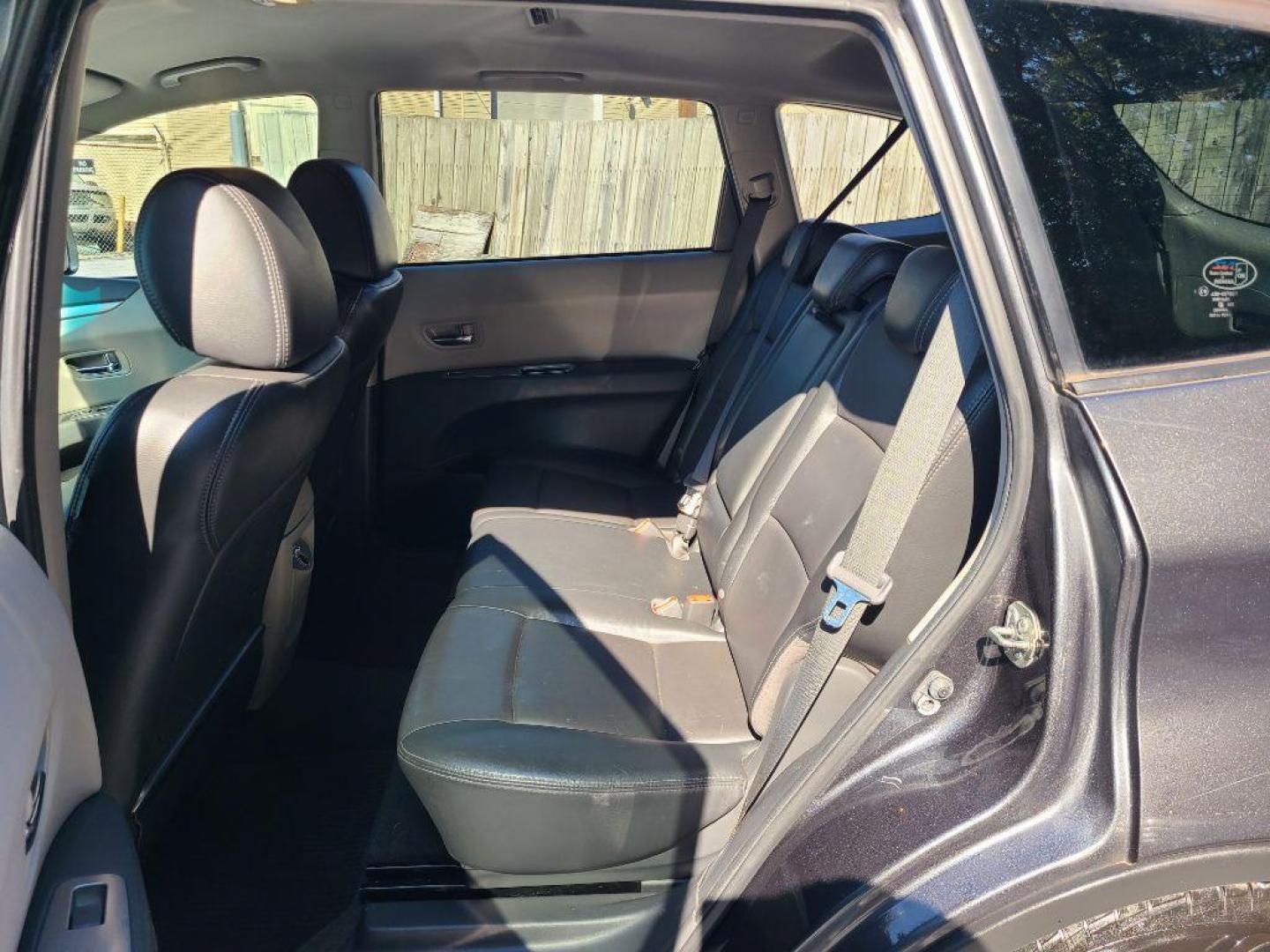2009 GRAY SUBARU TRIBECA LIMITED (4S4WX92D994) with an 3.6L engine, Automatic transmission, located at 117 North Cameron Street, Harrisburg, PA, 17101, (717) 963-8962, 40.266762, -76.875259 - WE FINANCE!!! Good Credit/ Bad Credit/ No Credit - ALL Trade-Ins Welcomed!!! ***Guaranteed Credit Approval*** APPLY ONLINE or CALL us TODAY ;) Internet Prices and Marketplace Prices are SPECIAL discounted ***CASH DEALS*** Retail Prices are higher. Please call us to discuss your cash and finan - Photo#13