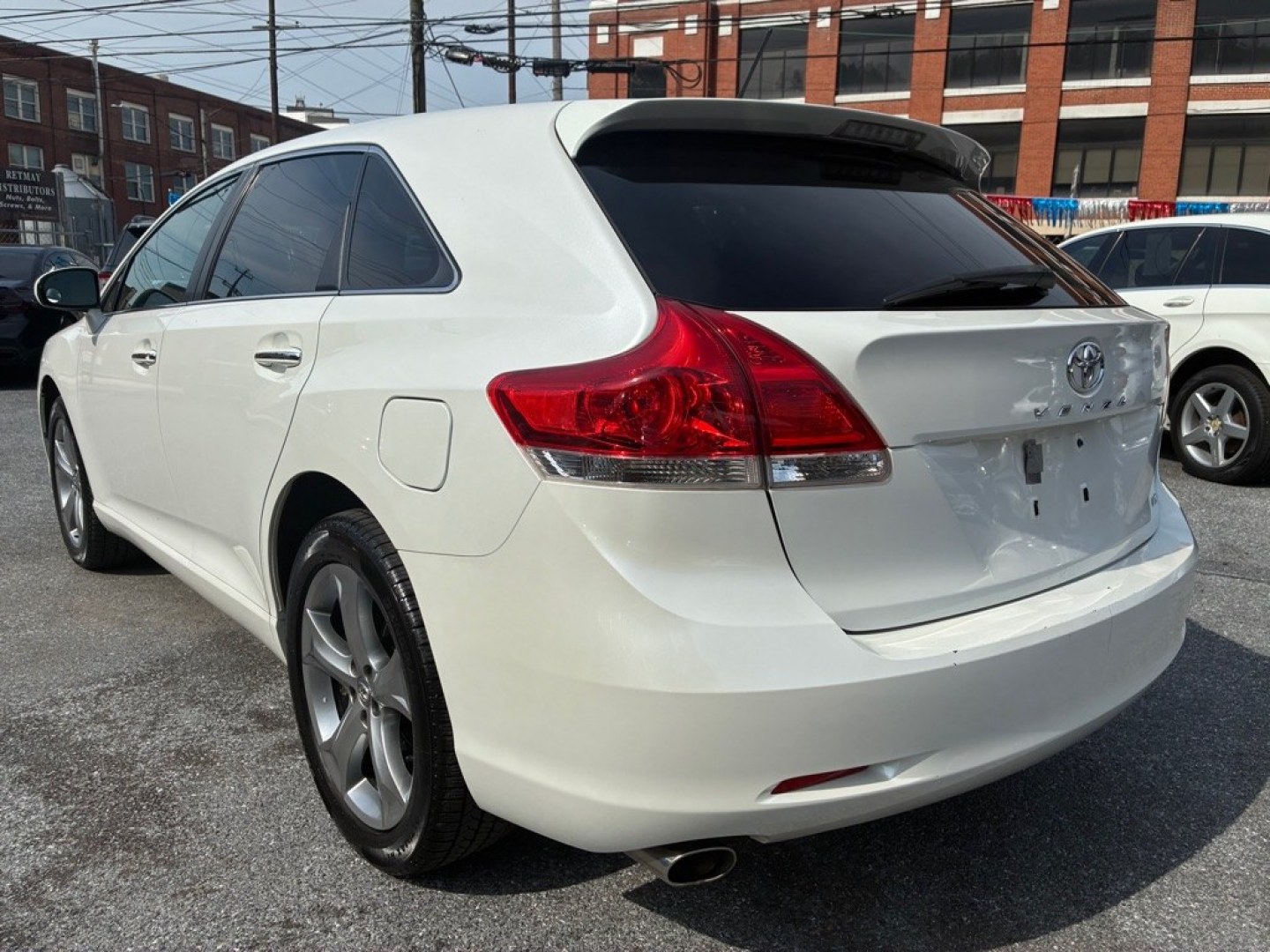 2009 WHITE TOYOTA VENZA (4T3BK11A29U) with an 3.5L engine, Automatic transmission, located at 117 North Cameron Street, Harrisburg, PA, 17101, (717) 963-8962, 40.266762, -76.875259 - WE FINANCE!!! MOST vehicles are available for financing. Good Credit/ Challenged Credit/ No Credit - ALL Trade-Ins Welcomed!!! APPLY ONLINE or CALL us TODAY Please call us to discuss your cash and/or financing options. Thanks for checking our inventory! We're here to help.- Photo#2