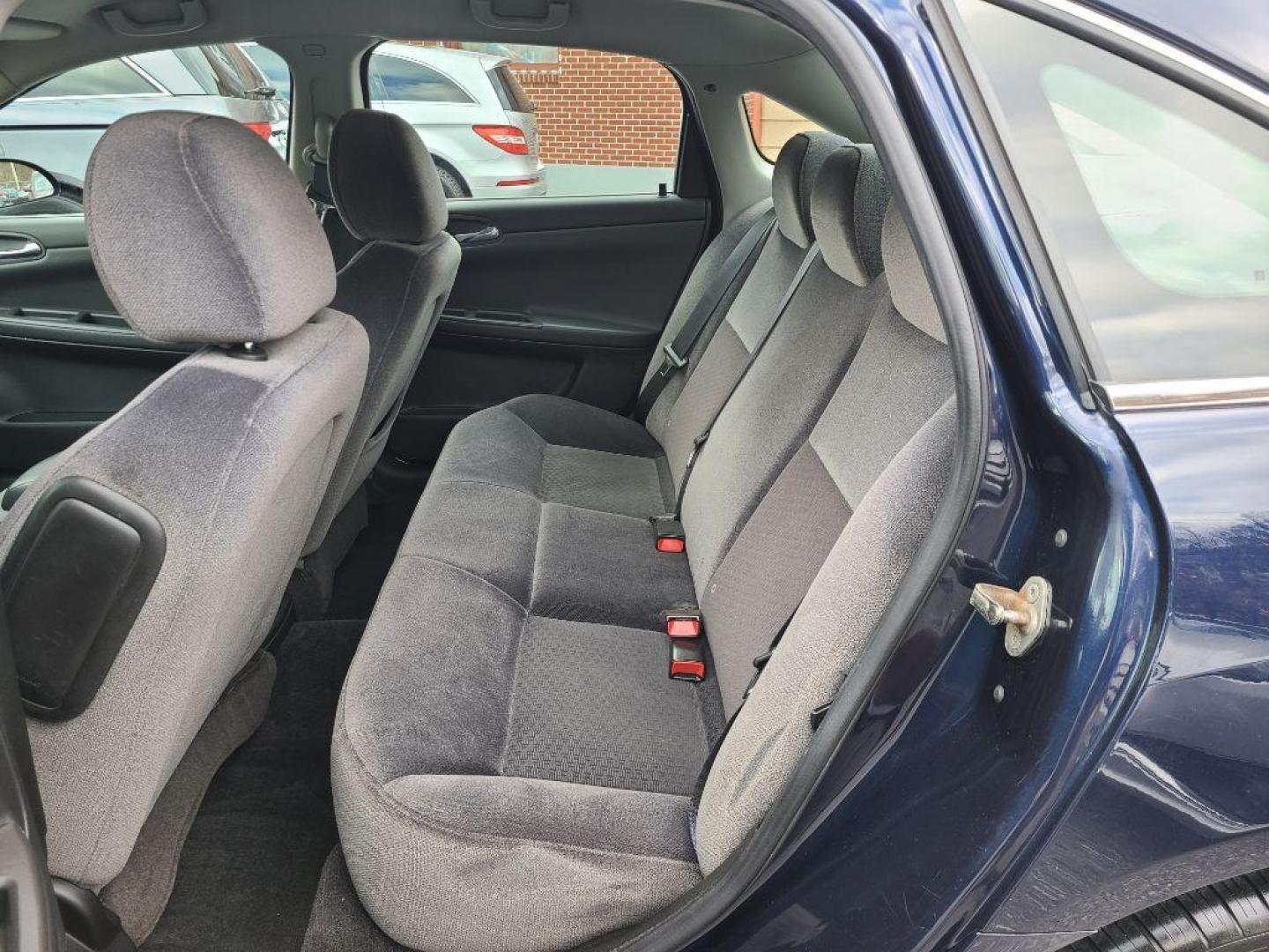 2010 BLUE CHEVROLET IMPALA LS (2G1WA5EN0A1) with an 3.5L engine, Automatic transmission, located at 117 North Cameron Street, Harrisburg, PA, 17101, (717) 963-8962, 40.266762, -76.875259 - WE FINANCE!!! Good Credit/ Bad Credit/ No Credit - ALL Trade-Ins Welcomed!!! ***Guaranteed Credit Approval*** APPLY ONLINE or CALL us TODAY ;) Internet Prices and Marketplace Prices are SPECIAL discounted ***CASH DEALS*** Retail Prices are higher. Please call us to discuss your cash and finan - Photo#10
