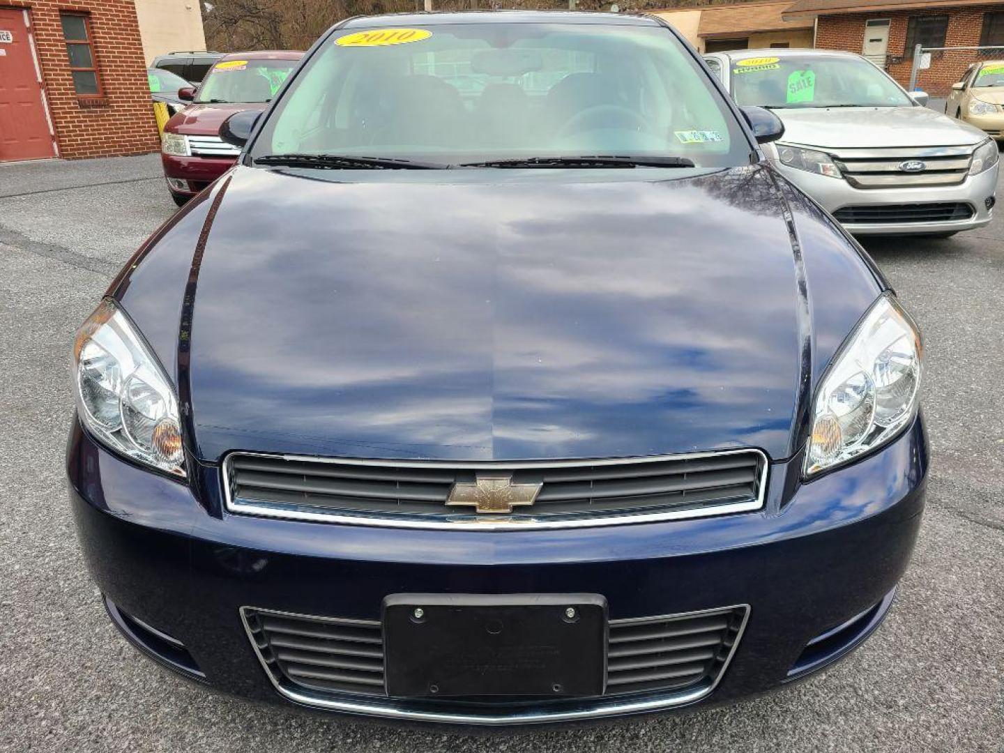 2010 BLUE CHEVROLET IMPALA LS (2G1WA5EN0A1) with an 3.5L engine, Automatic transmission, located at 117 North Cameron Street, Harrisburg, PA, 17101, (717) 963-8962, 40.266762, -76.875259 - WE FINANCE!!! Good Credit/ Bad Credit/ No Credit - ALL Trade-Ins Welcomed!!! ***Guaranteed Credit Approval*** APPLY ONLINE or CALL us TODAY ;) Internet Prices and Marketplace Prices are SPECIAL discounted ***CASH DEALS*** Retail Prices are higher. Please call us to discuss your cash and finan - Photo#7