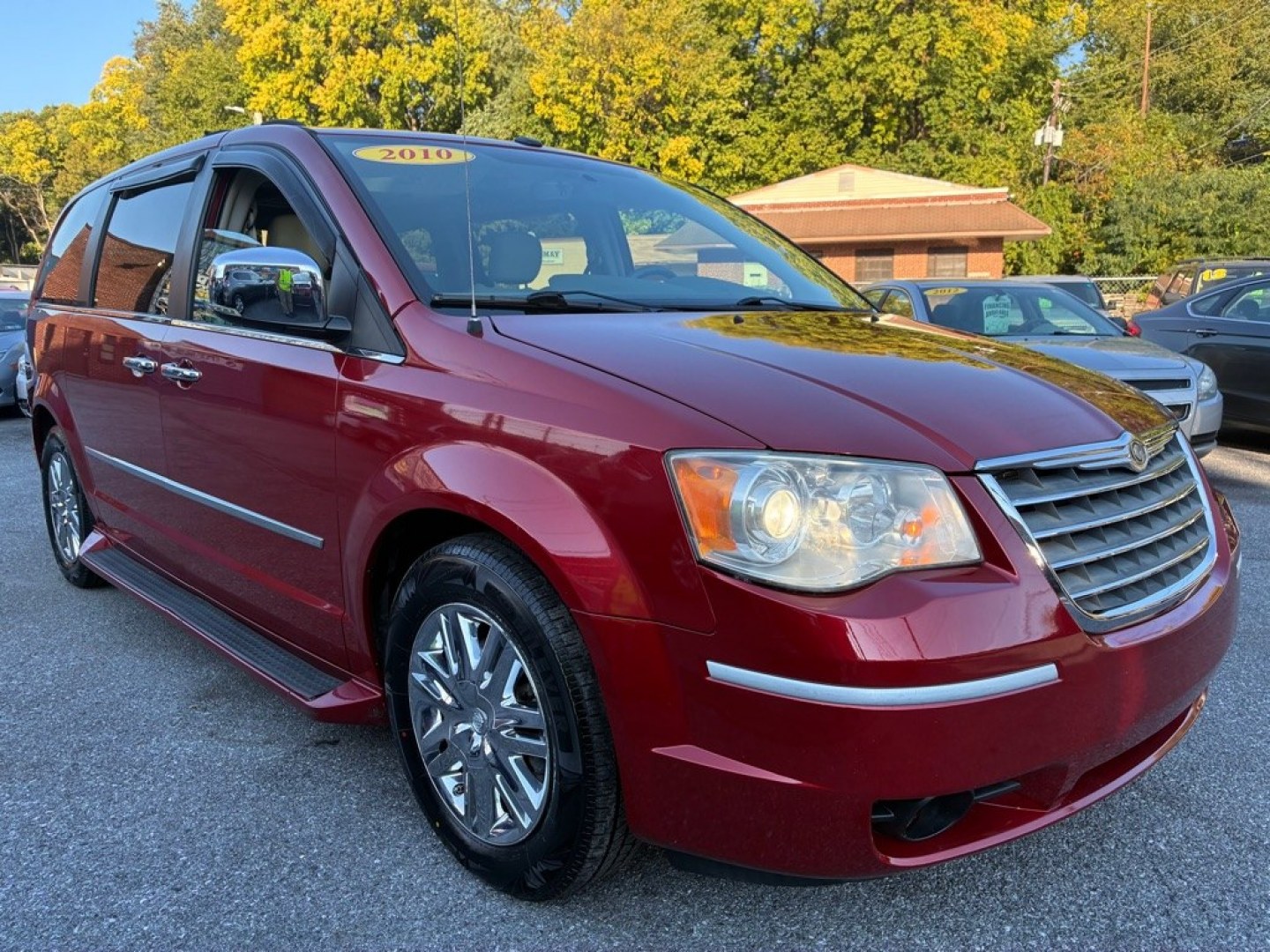 2010 RED CHRYSLER TOWN and COUNTRY LIMITED (2A4RR6DX9AR) with an 4.0L engine, Automatic transmission, located at 117 North Cameron Street, Harrisburg, PA, 17101, (717) 963-8962, 40.266762, -76.875259 - WE FINANCE!!! MOST vehicles are available for financing. Good Credit/ Challenged Credit/ No Credit - ALL Trade-Ins Welcomed!!! APPLY ONLINE or CALL us TODAY Please call us to discuss your cash and/or financing options. Thanks for checking our inventory! We're here to help.- Photo#6