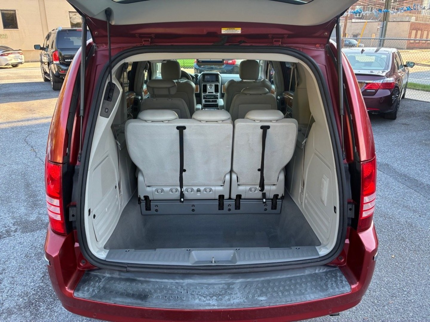 2010 RED CHRYSLER TOWN and COUNTRY LIMITED (2A4RR6DX9AR) with an 4.0L engine, Automatic transmission, located at 117 North Cameron Street, Harrisburg, PA, 17101, (717) 963-8962, 40.266762, -76.875259 - WE FINANCE!!! MOST vehicles are available for financing. Good Credit/ Challenged Credit/ No Credit - ALL Trade-Ins Welcomed!!! APPLY ONLINE or CALL us TODAY Please call us to discuss your cash and/or financing options. Thanks for checking our inventory! We're here to help.- Photo#11