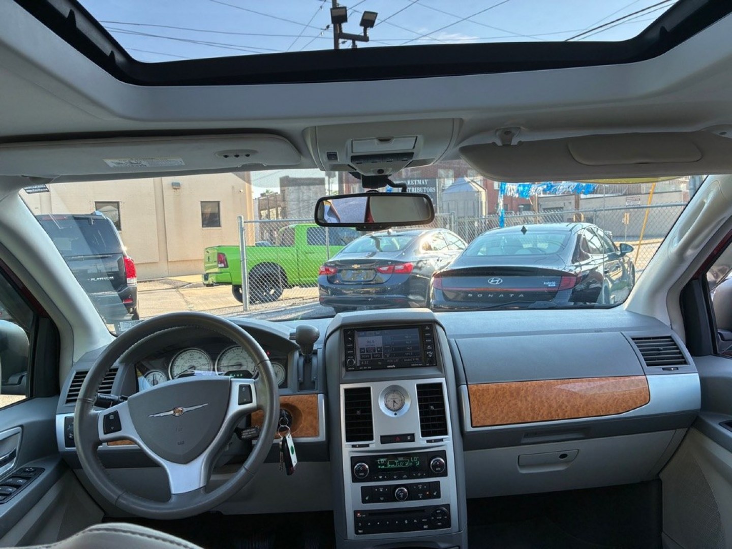 2010 RED CHRYSLER TOWN and COUNTRY LIMITED (2A4RR6DX9AR) with an 4.0L engine, Automatic transmission, located at 117 North Cameron Street, Harrisburg, PA, 17101, (717) 963-8962, 40.266762, -76.875259 - WE FINANCE!!! MOST vehicles are available for financing. Good Credit/ Challenged Credit/ No Credit - ALL Trade-Ins Welcomed!!! APPLY ONLINE or CALL us TODAY Please call us to discuss your cash and/or financing options. Thanks for checking our inventory! We're here to help.- Photo#13