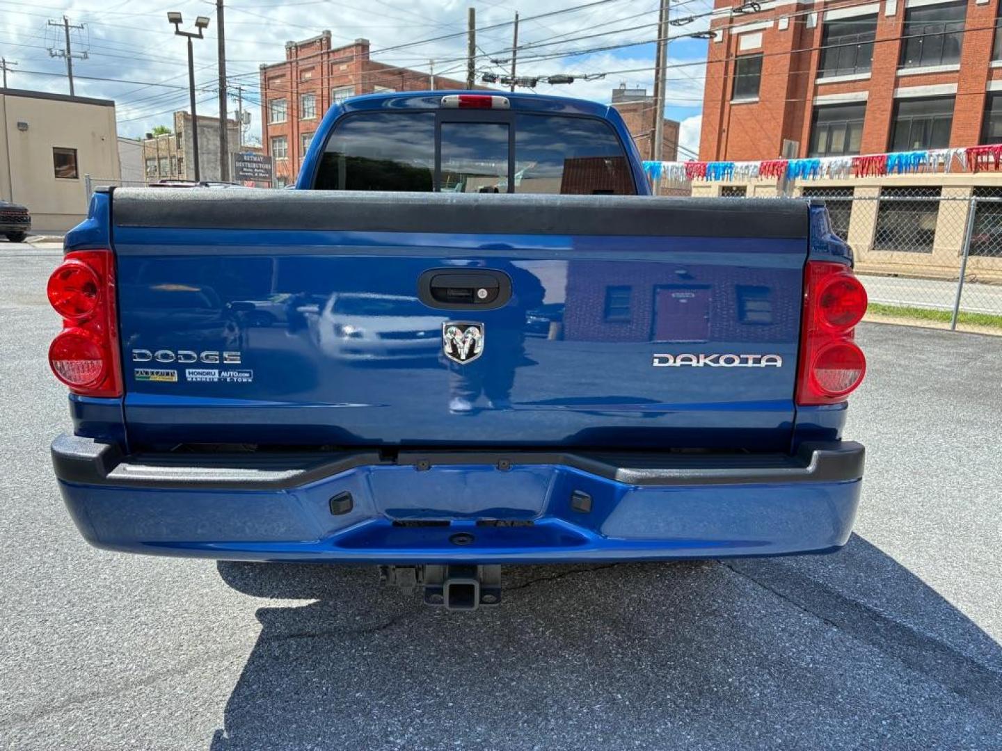 2010 BLUE DODGE DAKOTA TRX (1D7CW7GP2AS) with an 4.7L engine, Automatic transmission, located at 117 North Cameron Street, Harrisburg, PA, 17101, (717) 963-8962, 40.266762, -76.875259 - WE FINANCE!!! MOST vehicles are available for financing. Good Credit/ Challenged Credit/ No Credit - ALL Trade-Ins Welcomed!!! APPLY ONLINE or CALL us TODAY Please call us to discuss your cash and/or financing options. Thanks for checking our inventory! We're here to help. - Photo#3