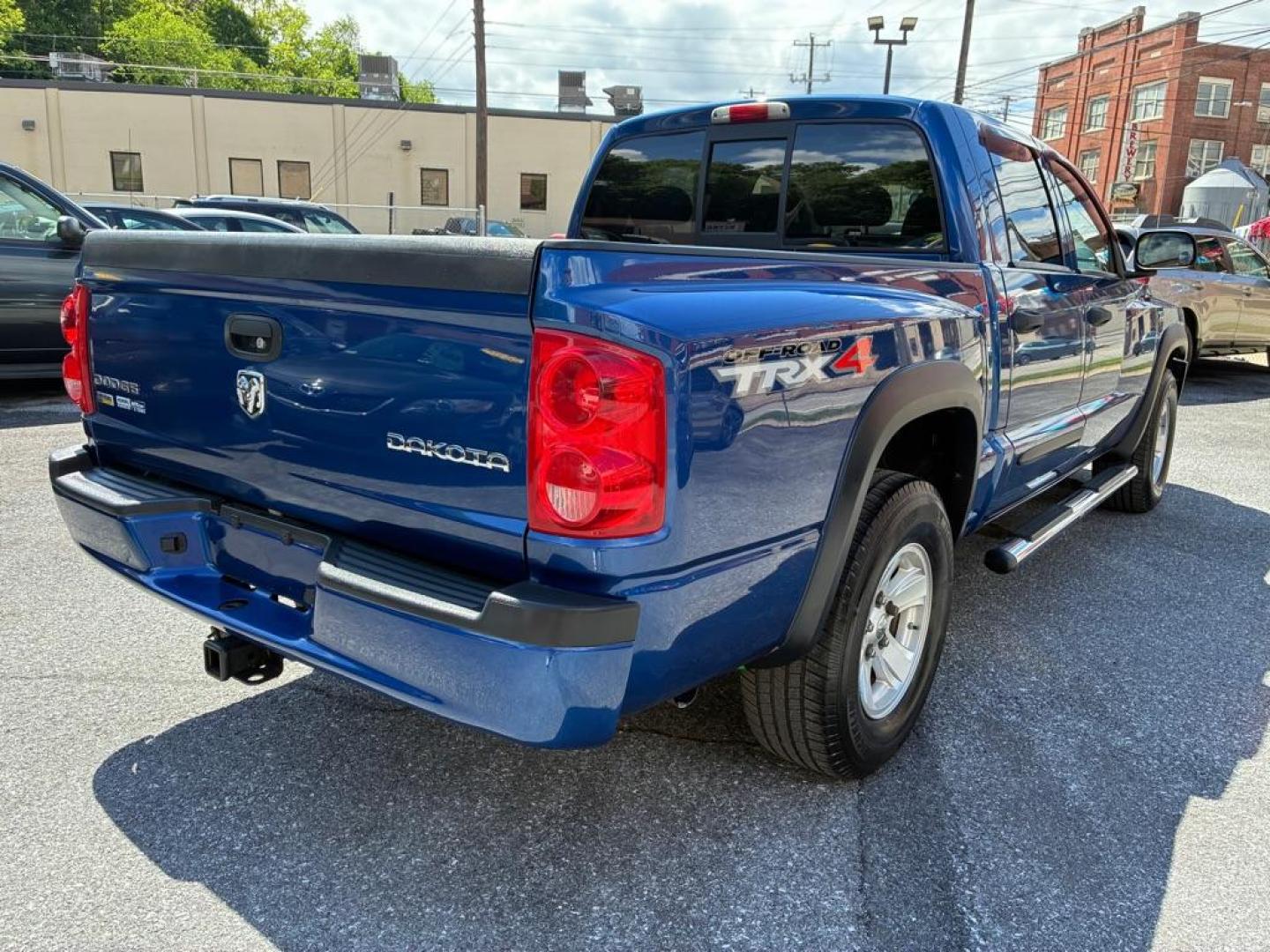 2010 BLUE DODGE DAKOTA TRX (1D7CW7GP2AS) with an 4.7L engine, Automatic transmission, located at 117 North Cameron Street, Harrisburg, PA, 17101, (717) 963-8962, 40.266762, -76.875259 - WE FINANCE!!! MOST vehicles are available for financing. Good Credit/ Challenged Credit/ No Credit - ALL Trade-Ins Welcomed!!! APPLY ONLINE or CALL us TODAY Please call us to discuss your cash and/or financing options. Thanks for checking our inventory! We're here to help. - Photo#4