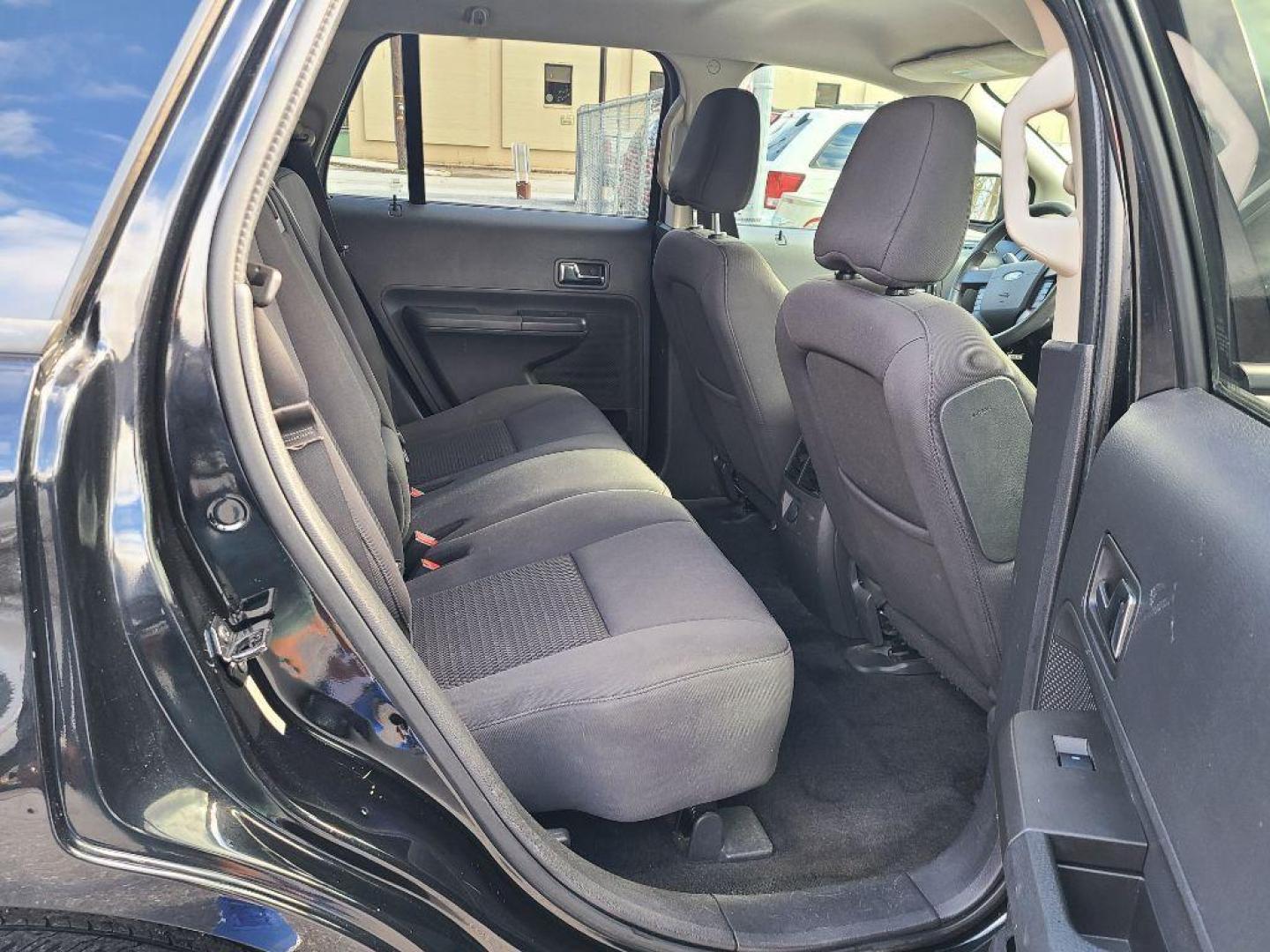 2010 BLACK FORD EDGE SE (2FMDK3GC9AB) with an 3.5L engine, Automatic transmission, located at 117 North Cameron Street, Harrisburg, PA, 17101, (717) 963-8962, 40.266762, -76.875259 - WE FINANCE!!! Good Credit/ Bad Credit/ No Credit - ALL Trade-Ins Welcomed!!! ***Guaranteed Credit Approval*** APPLY ONLINE or CALL us TODAY ;) Internet Prices and Marketplace Prices are SPECIAL discounted ***CASH DEALS*** Retail Prices are higher. Please call us to discuss your cash and finan - Photo#9